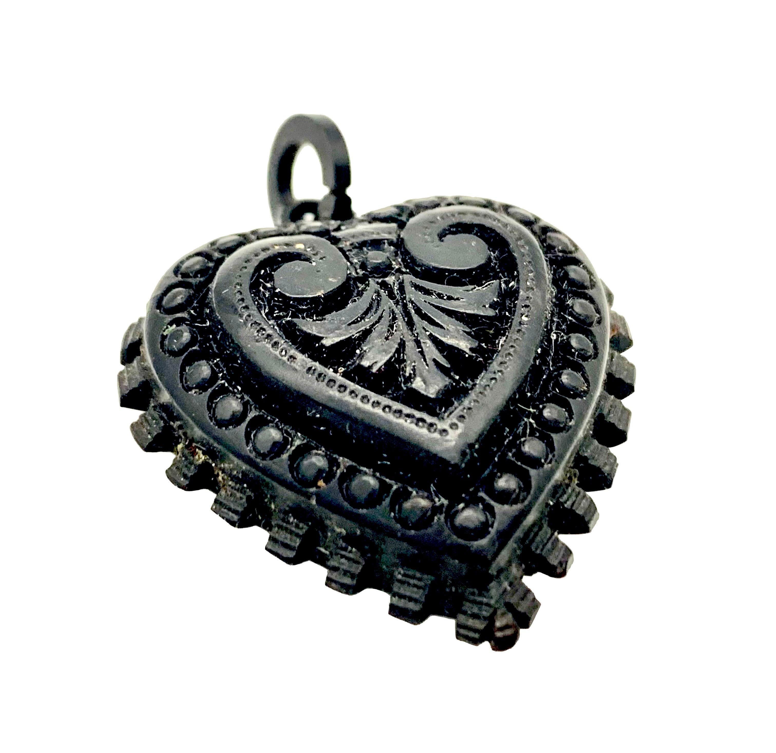 Women's Antique Victorian Black Heart Pendant Pressed Wood Metal For Sale