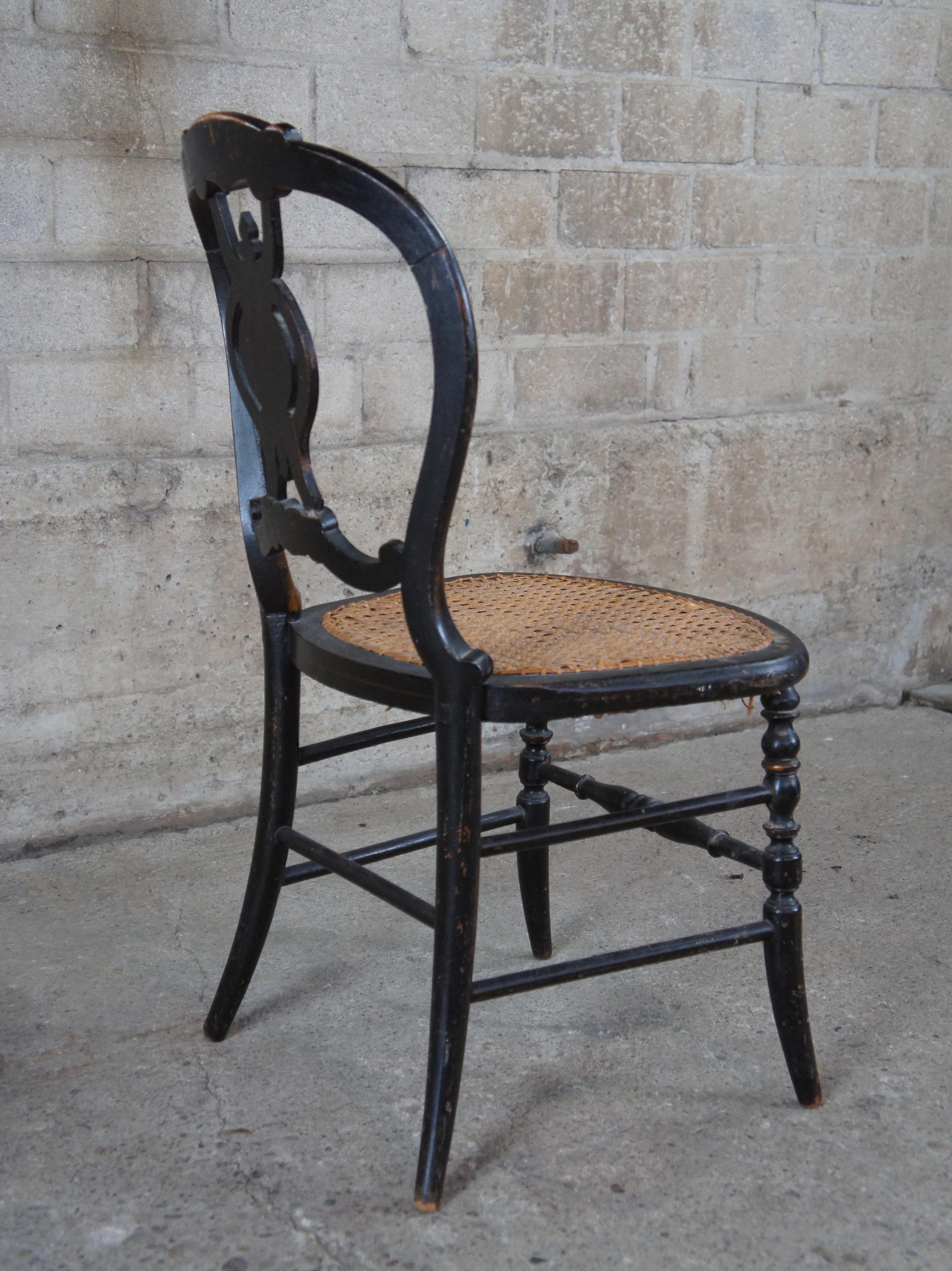 Antique Victorian Black Lacquer & Stenciled Balloon Back Cane Side Chair Regency In Good Condition In Dayton, OH