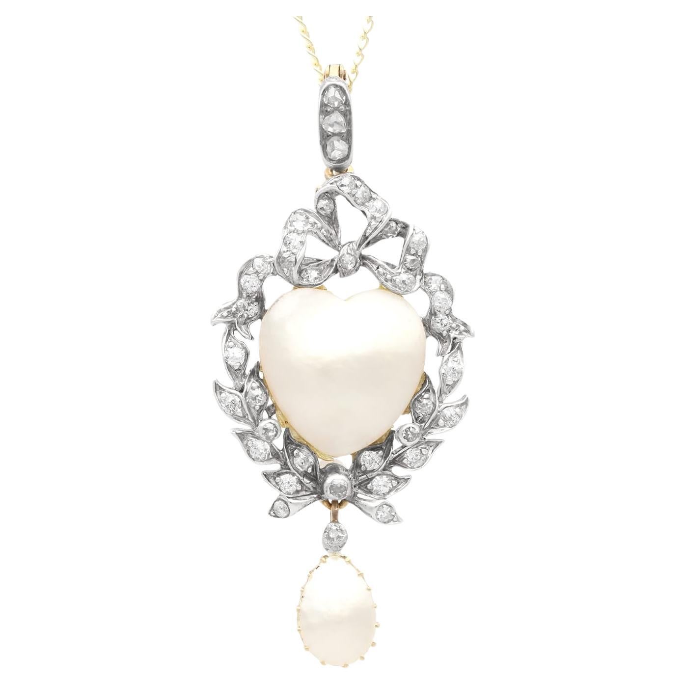 Pendentif victorien ancien en or jaune 9 carats avec perles et diamants 0,42 carat  en vente