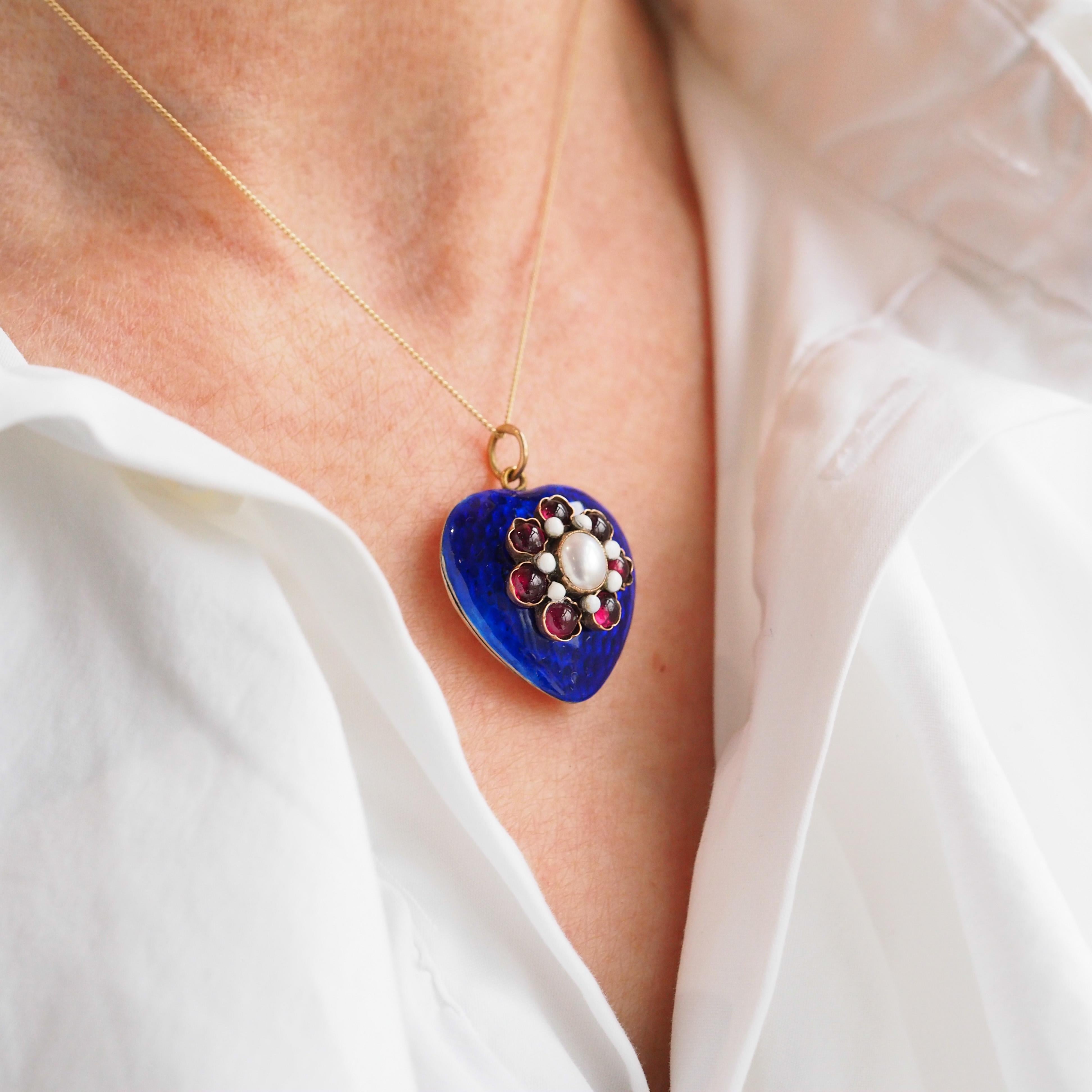Antique Victorian Blue Enamel Garnet Heart Necklace 'Puffy' Pendant - c.1900 For Sale 3