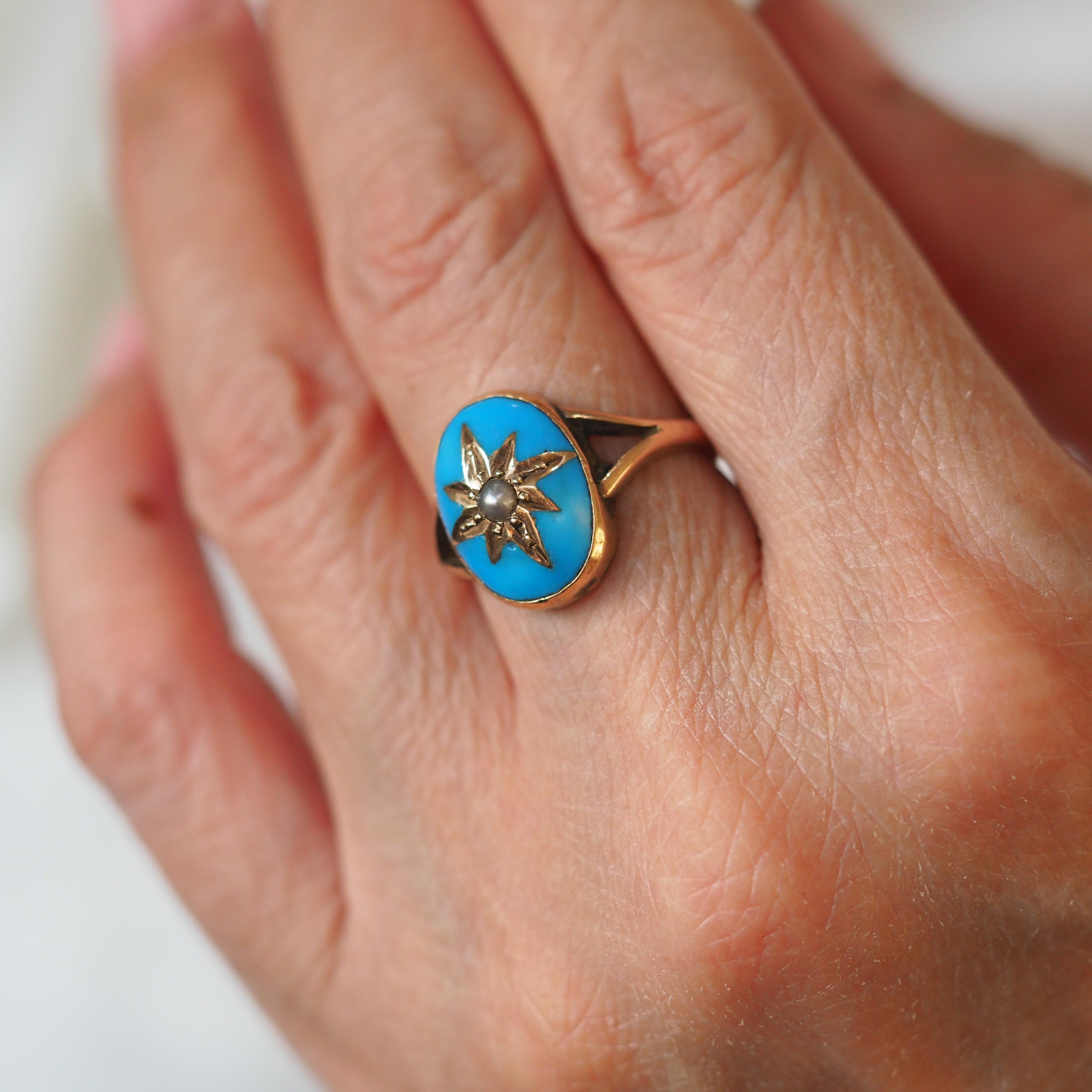 Ancienne bague victorienne en émail bleu et perle étoilée en or 9K - c.1880 en vente 1