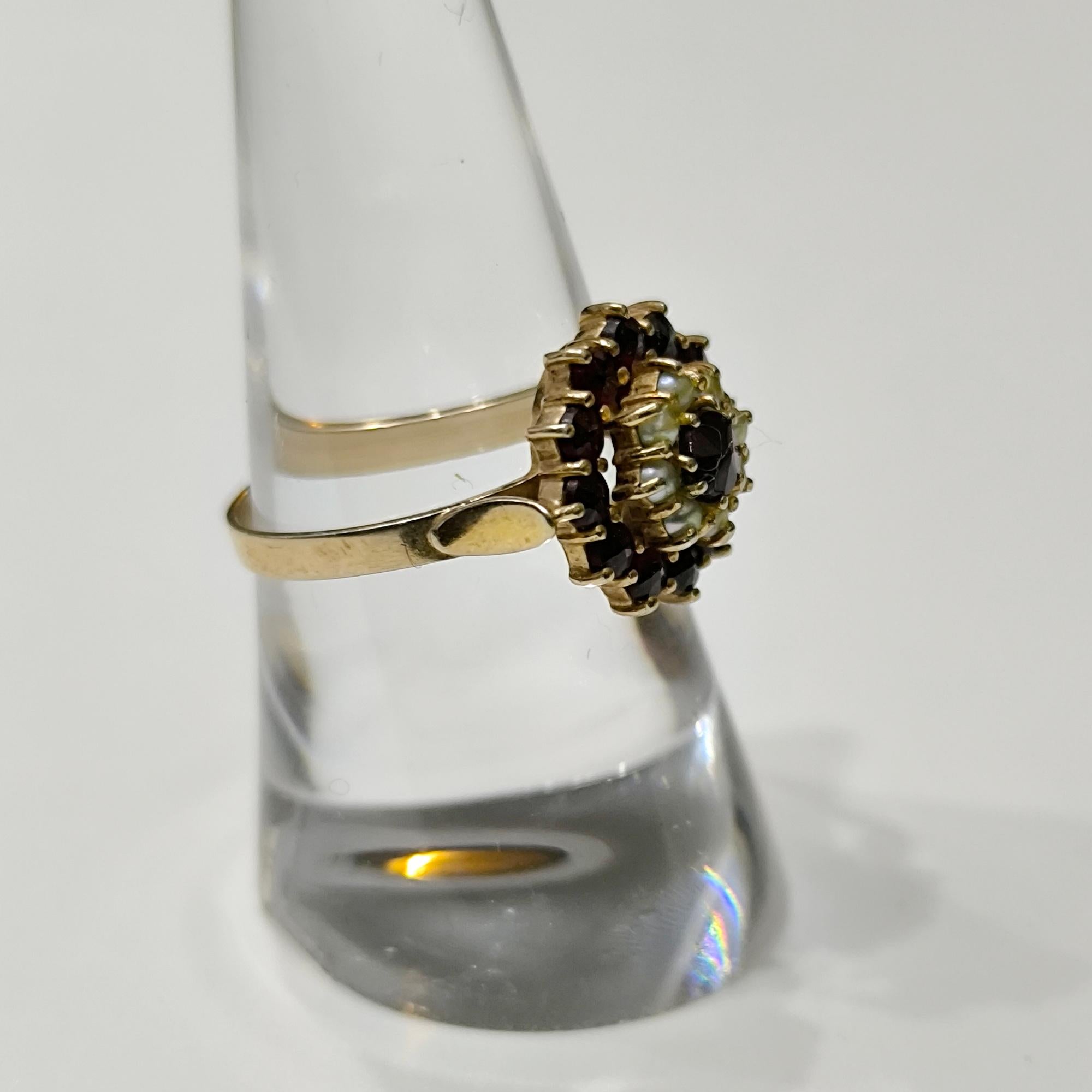 Argento Antico anello da cocktail vittoriano di Boemia con granato e perle in vendita