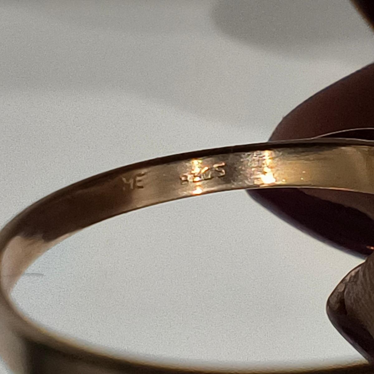 Antico anello da cocktail vittoriano di Boemia con granato e perle in vendita 1