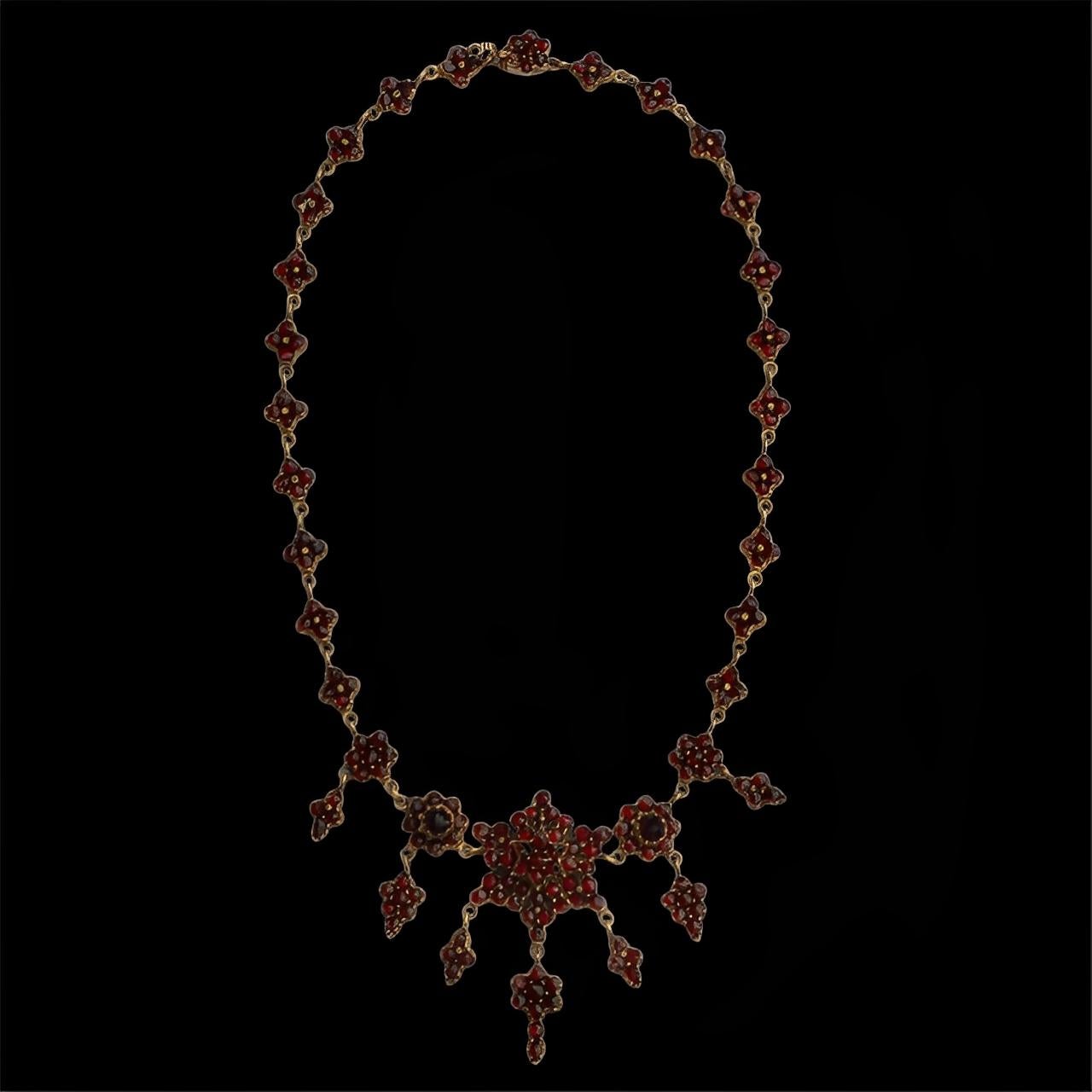 Collier de gouttes de grenat ancien, victorien et bohémien en vente 4