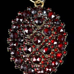 Antique Victorian Bohemian Garnet Locket 18 Carat, circa 1880