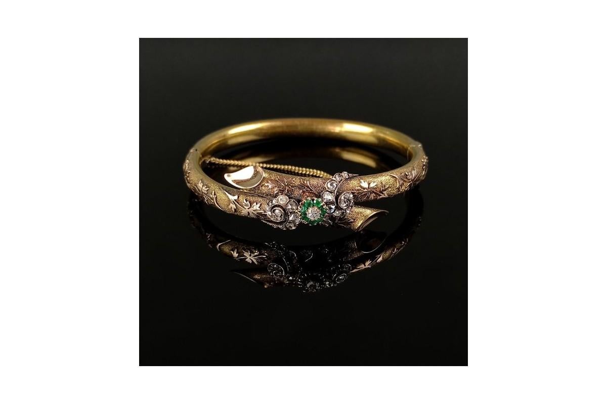 Old Mine Cut Antique Victorian bracelet with emeralds and diamonds, England, 1860s. For Sale