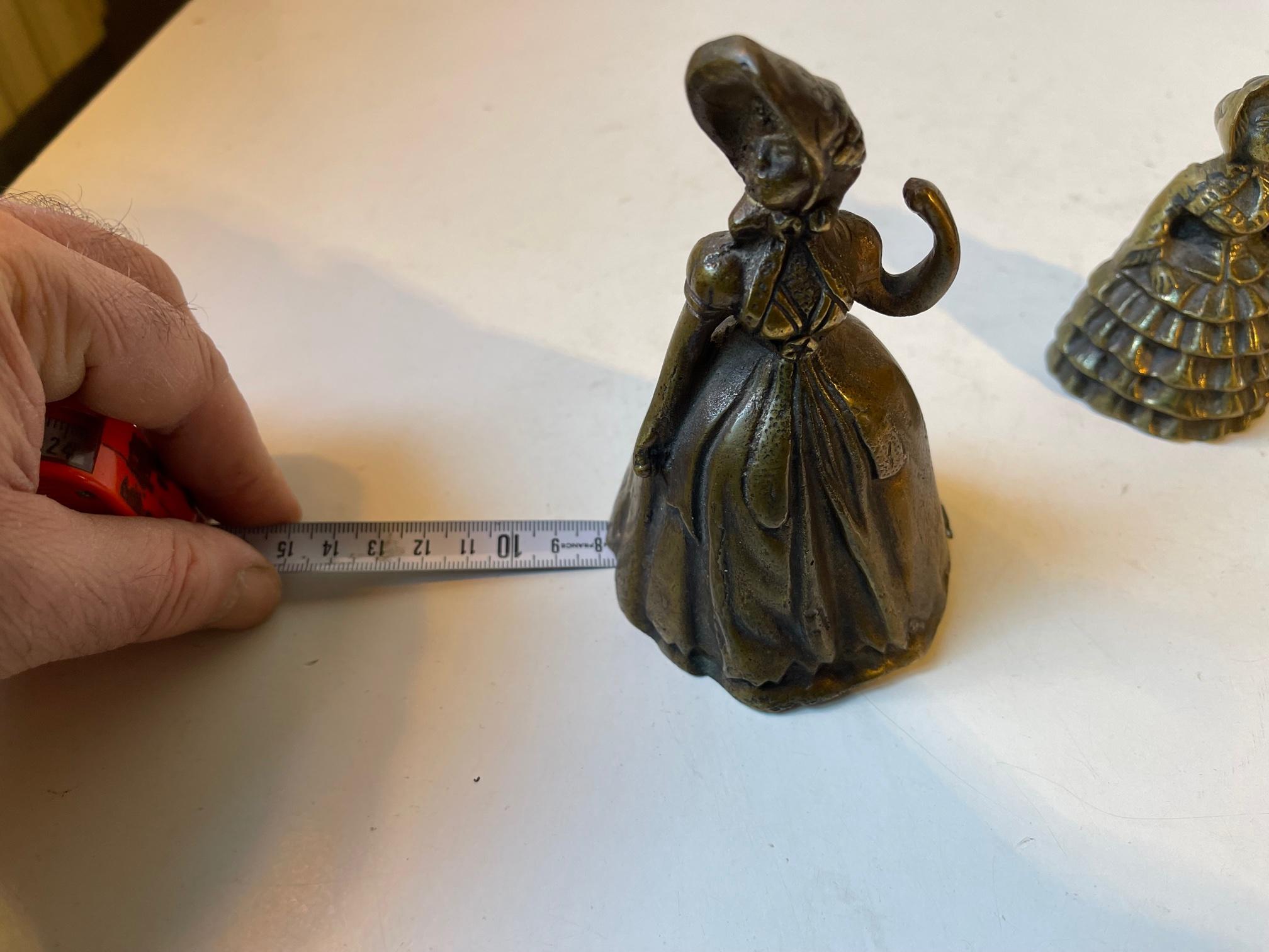 Antique Victorian Brass Bells in Shape of Ladies, 19th Century, Set of 2 For Sale 2