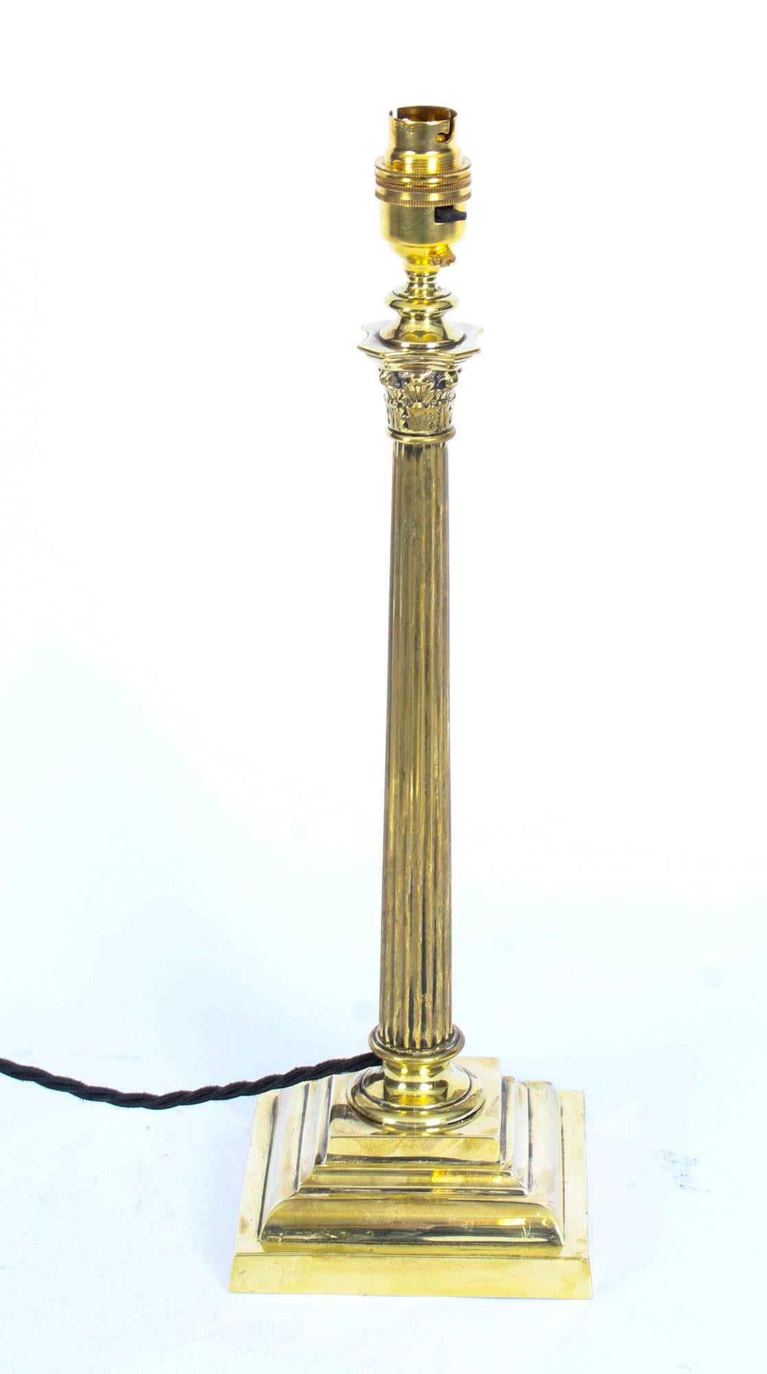 Late 19th Century Antique Victorian Brass Corinthian Column Table Lamp, 19th Century