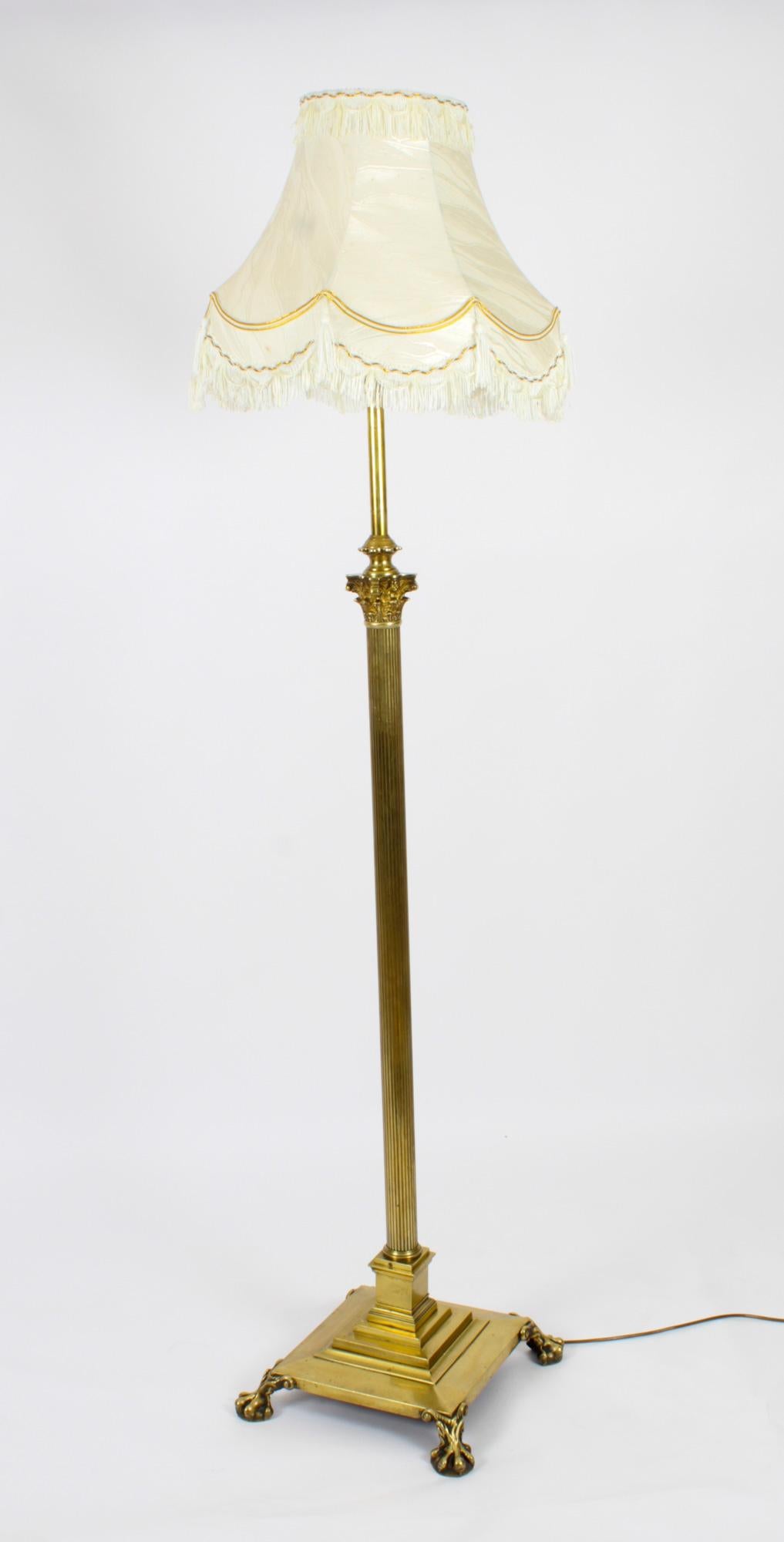 Antique Victorian Brass Corinthian Column Telescopic Standard Lamp 19th C 12