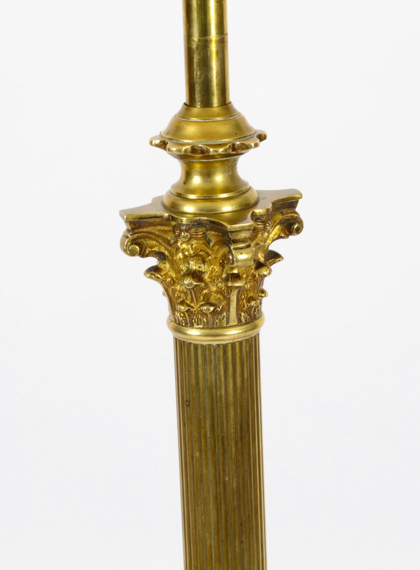 Antique Victorian Brass Corinthian Column Telescopic Standard Lamp 19th C 1