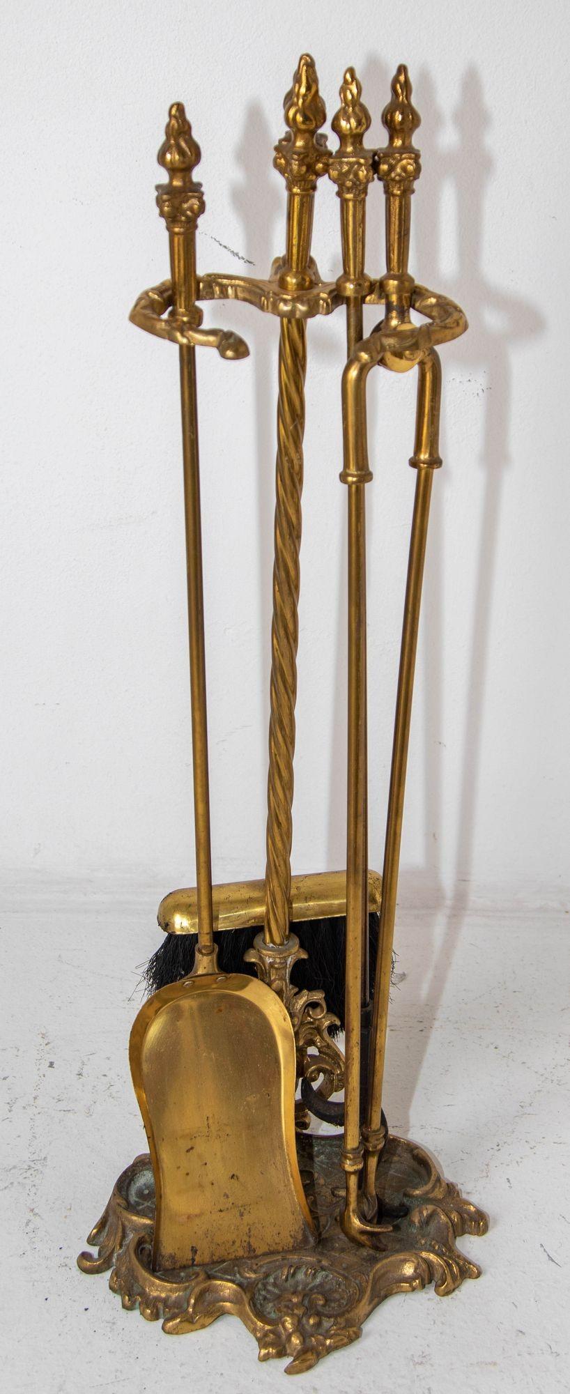 Antique Victorian Brass Five-Piece Fireplace Tool Set with Acanthus Leaf Motif 5