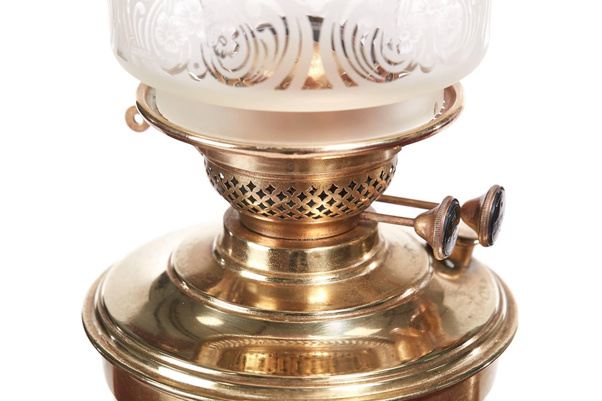 European Antique Victorian Brass Oil Lamp