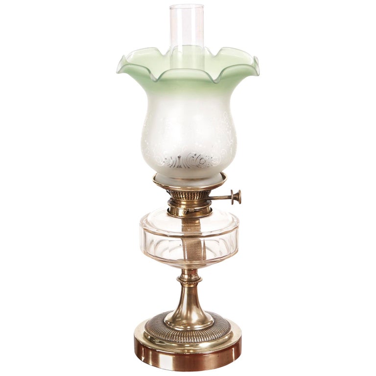 Antique Victorian Brass Oil Lamp For Sale at 1stdibs