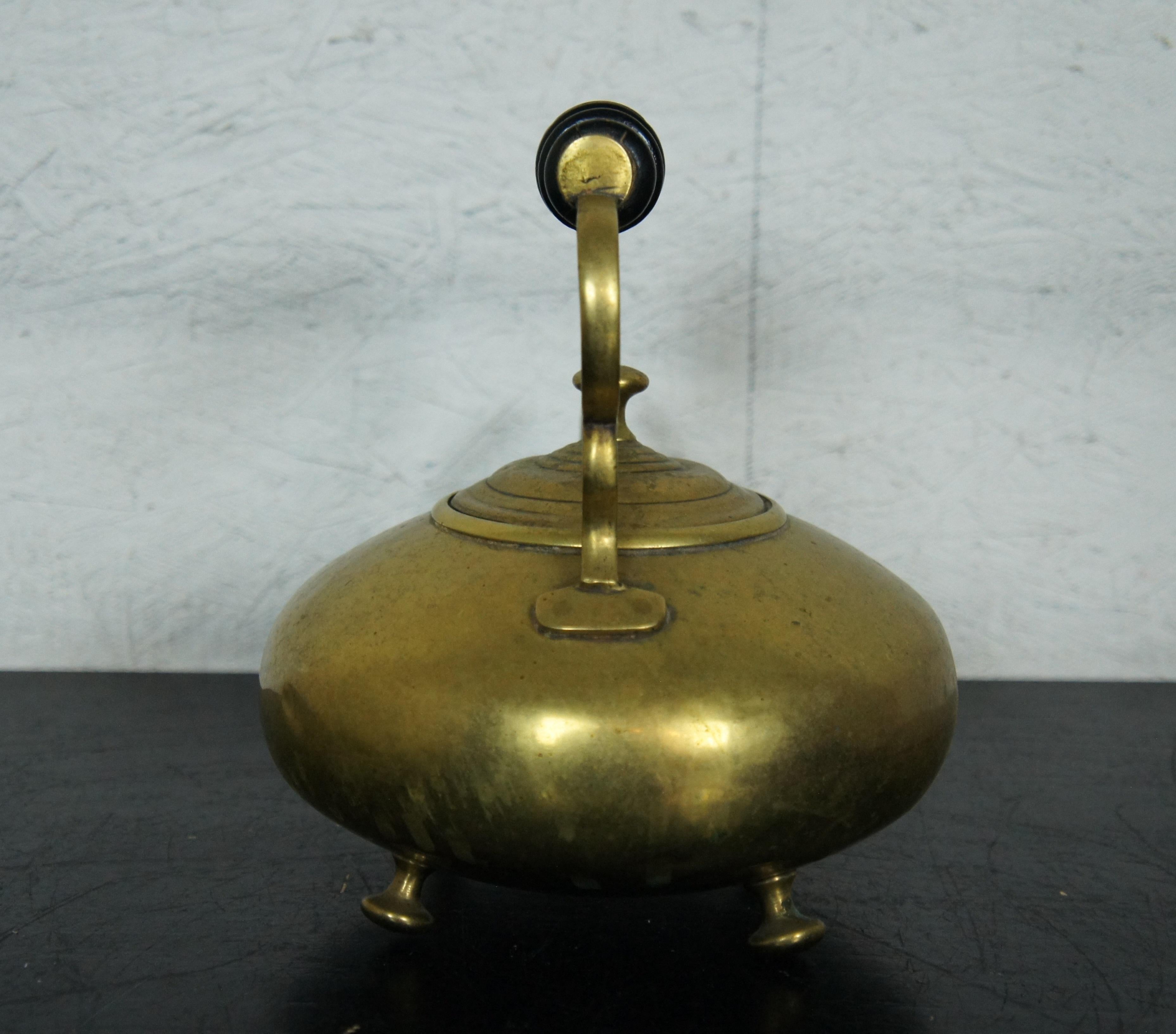 Antique Victorian Brass Scottish Toddy Tea Pot Coffee Kettle Wood Handle In Good Condition In Dayton, OH