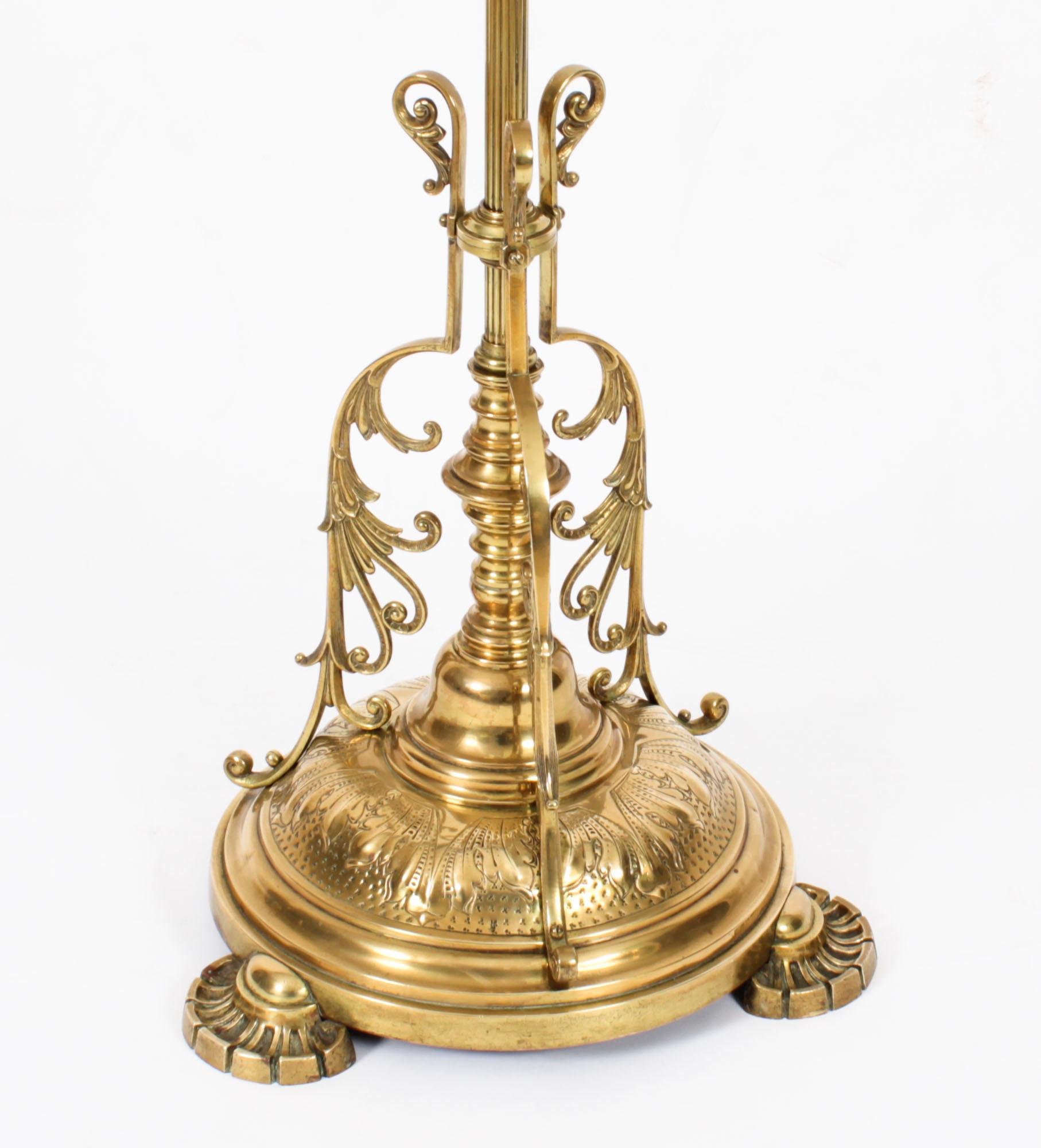 Laiton Lampe standard victorienne ancienne en laiton 19ème siècle en vente