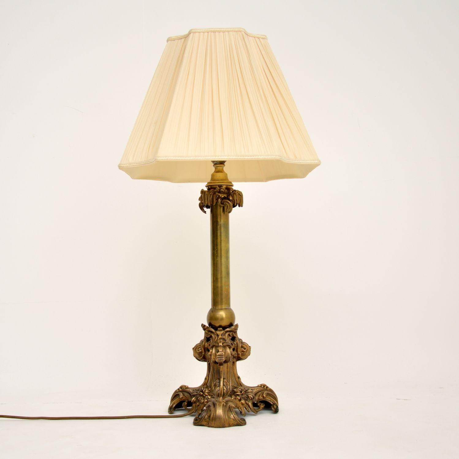 A stunning and rarely seen Victorian table lamp of the highest order. This was made in England, it dates from around the 1880-1900 period.

The quality is absolutely outstanding, with beautiful and intricate detailing all over the base. It is a