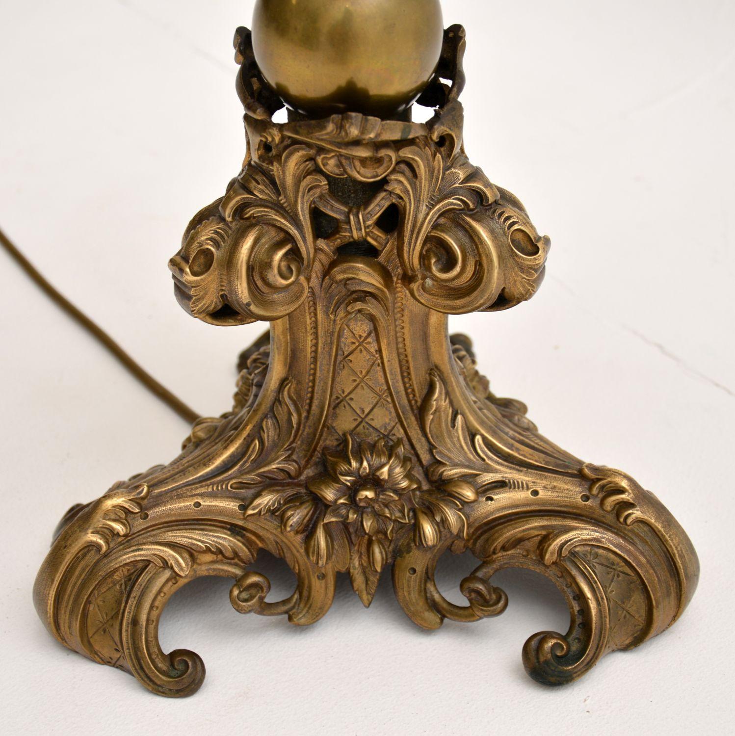 English Antique Victorian Brass Table Lamp