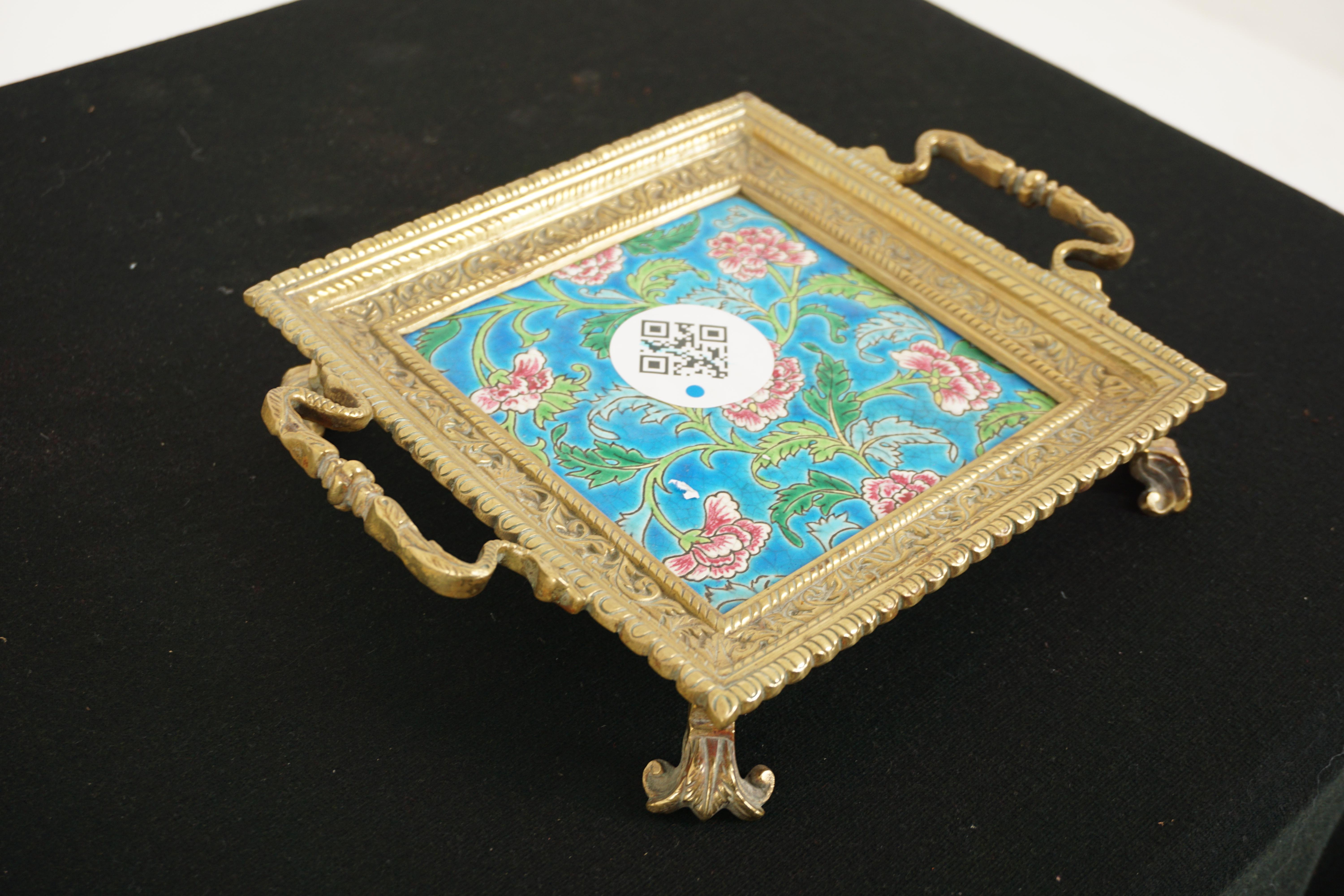 English Antique Victorian Brass Trivet, Stand, Tray, Majolica Plate, England 1890, H576