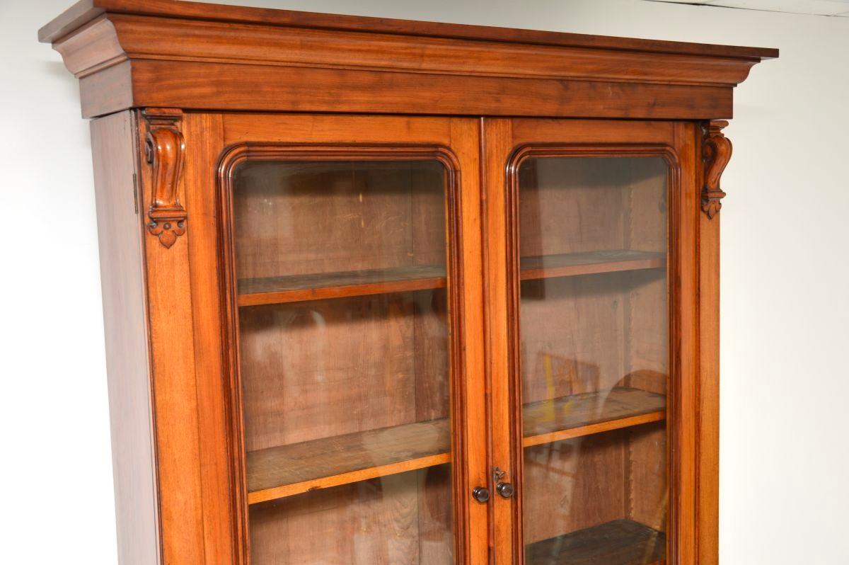 Metà XIX secolo Antica libreria vittoriana a scomparsa in vendita
