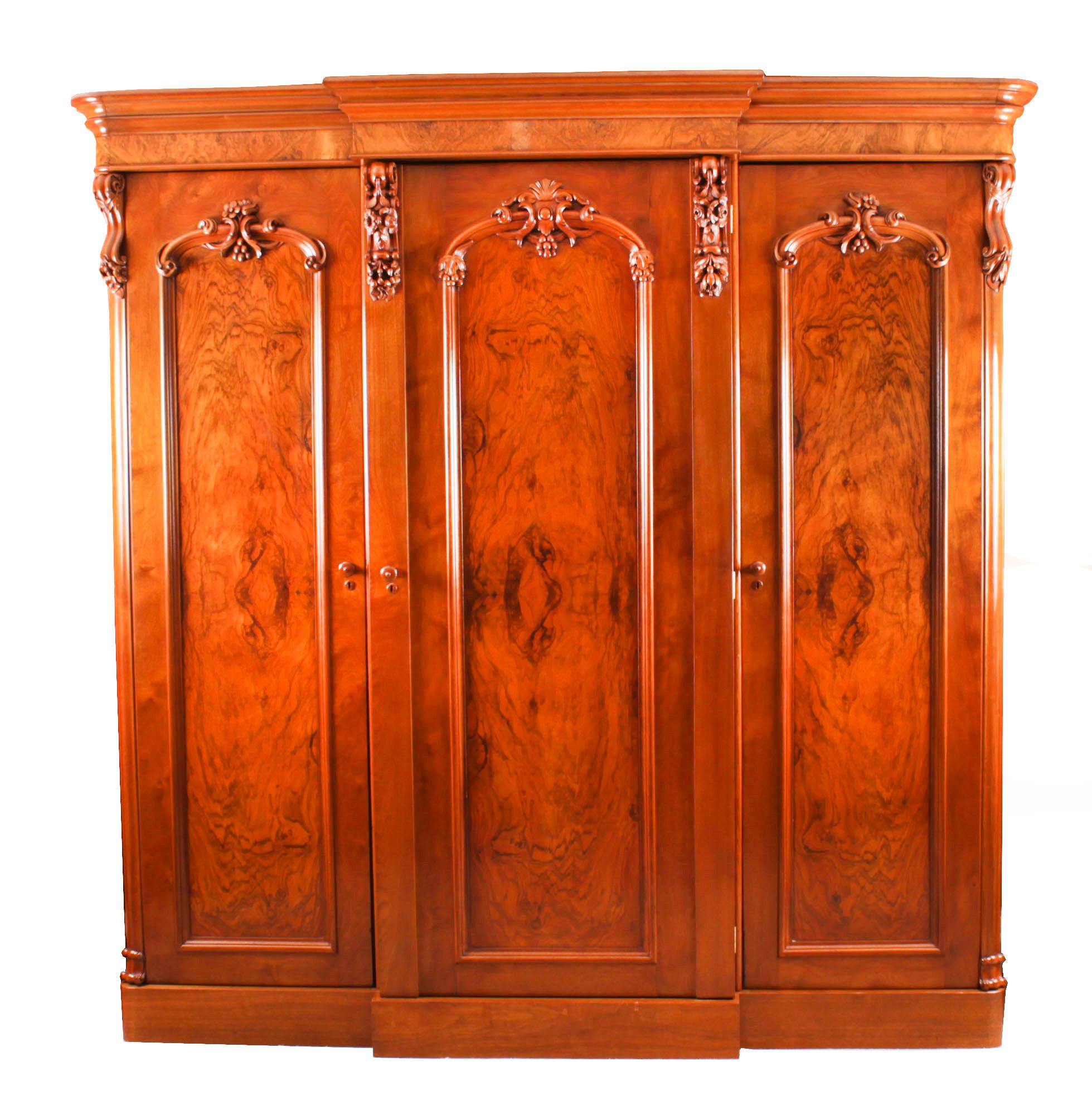 Antique Victorian Breakfront Burr Walnut Wardrobe, 19th Century 12