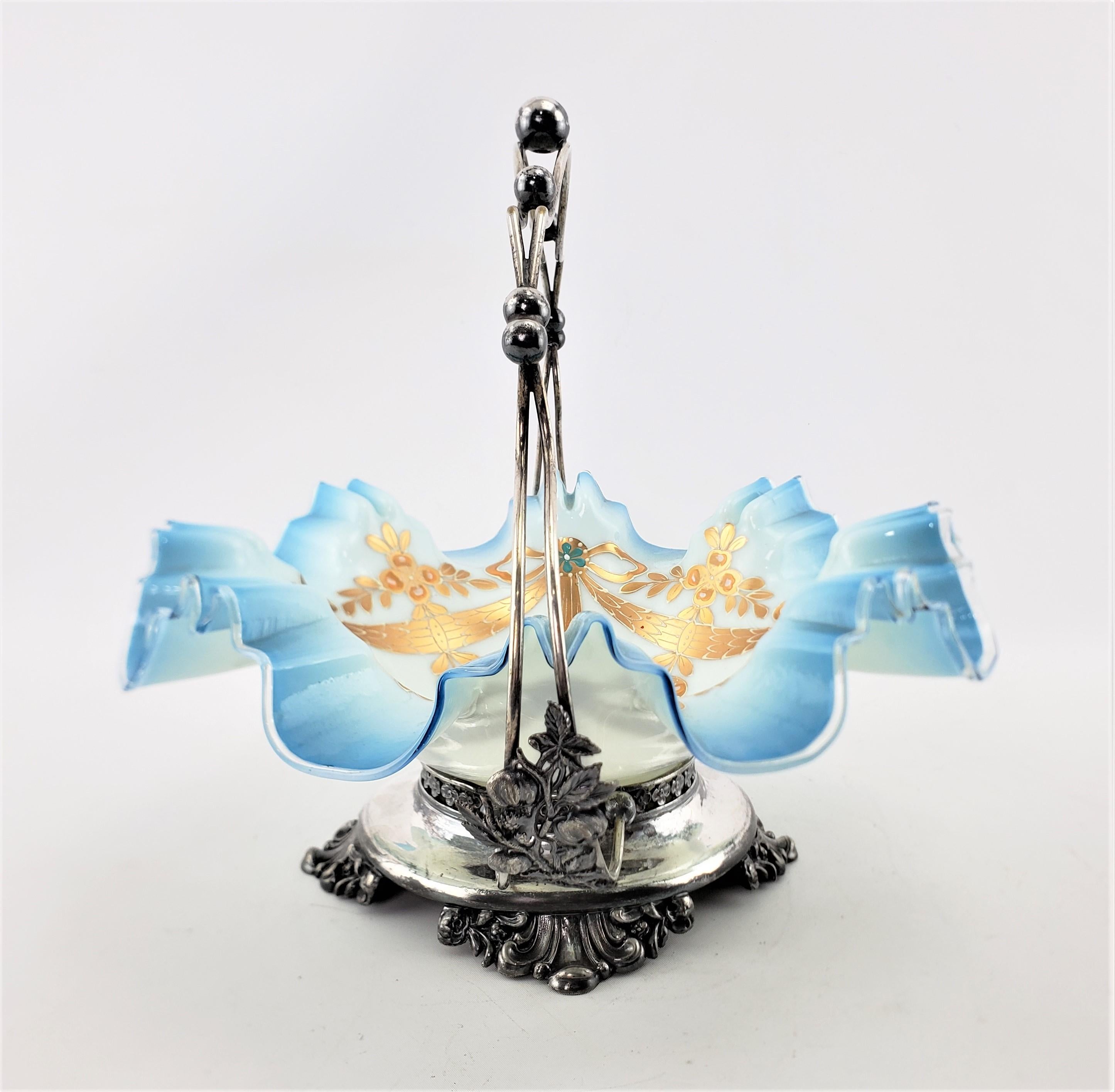 Antigua cesta victoriana de novia o nupcial con decoración floral pintada a mano Estadounidense en venta