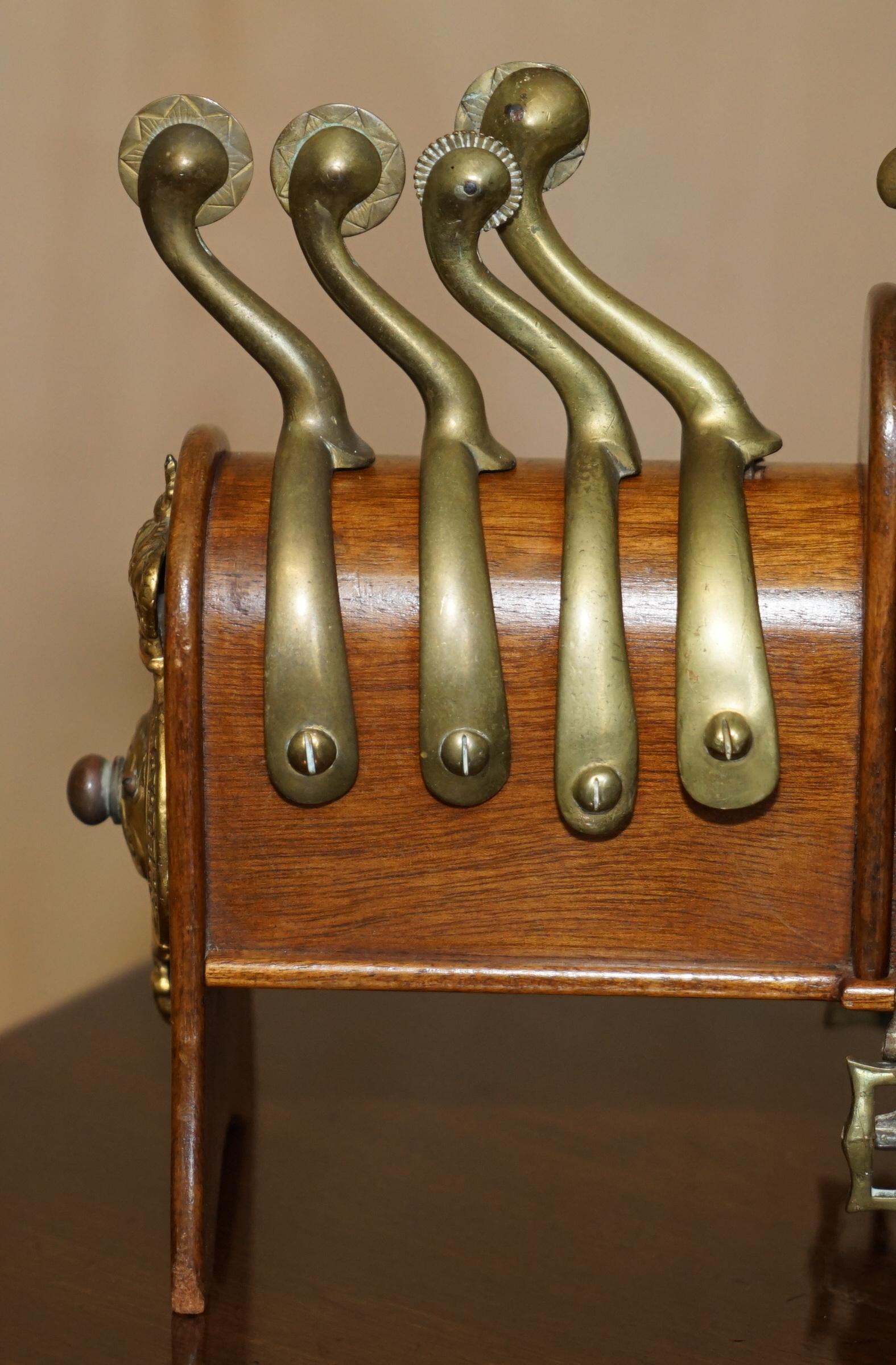 XIX secolo ANTICO ARMATO BRITANNICO CAVALIERE MARTINGALE A CAVALLETTO E STIRUP in vendita