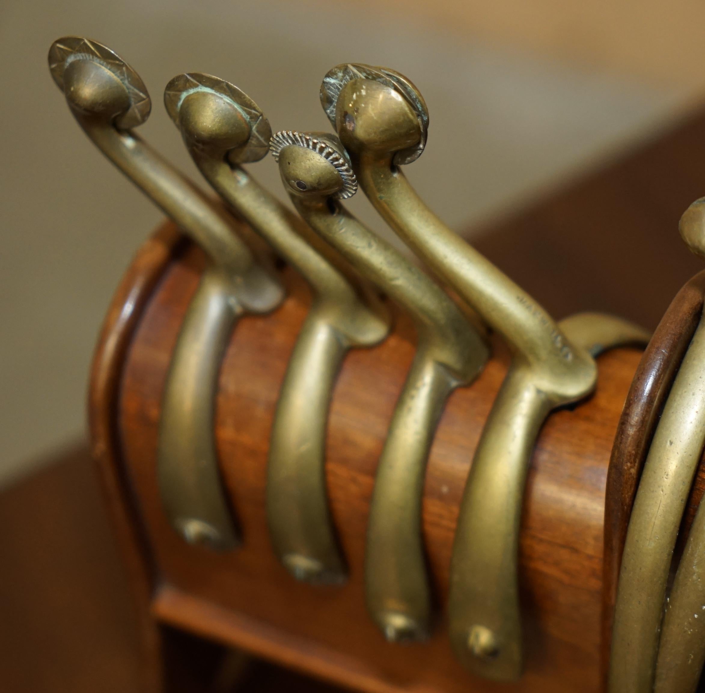 ANTICO ARMATO BRITANNICO CAVALIERE MARTINGALE A CAVALLETTO E STIRUP in vendita 1