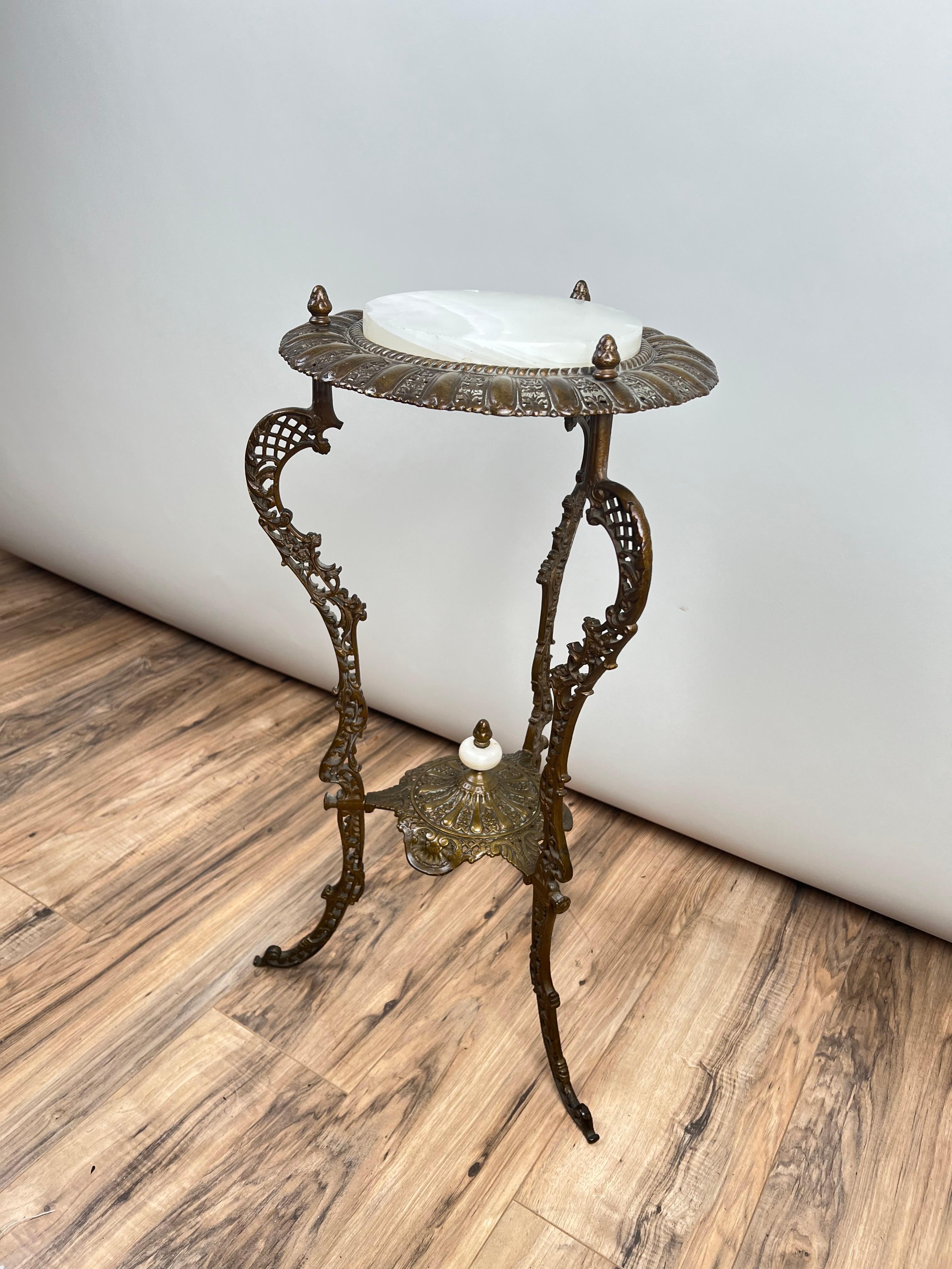 Ancien support victorien en bronze et onyx c. Fin du 19e siècle en vente 4