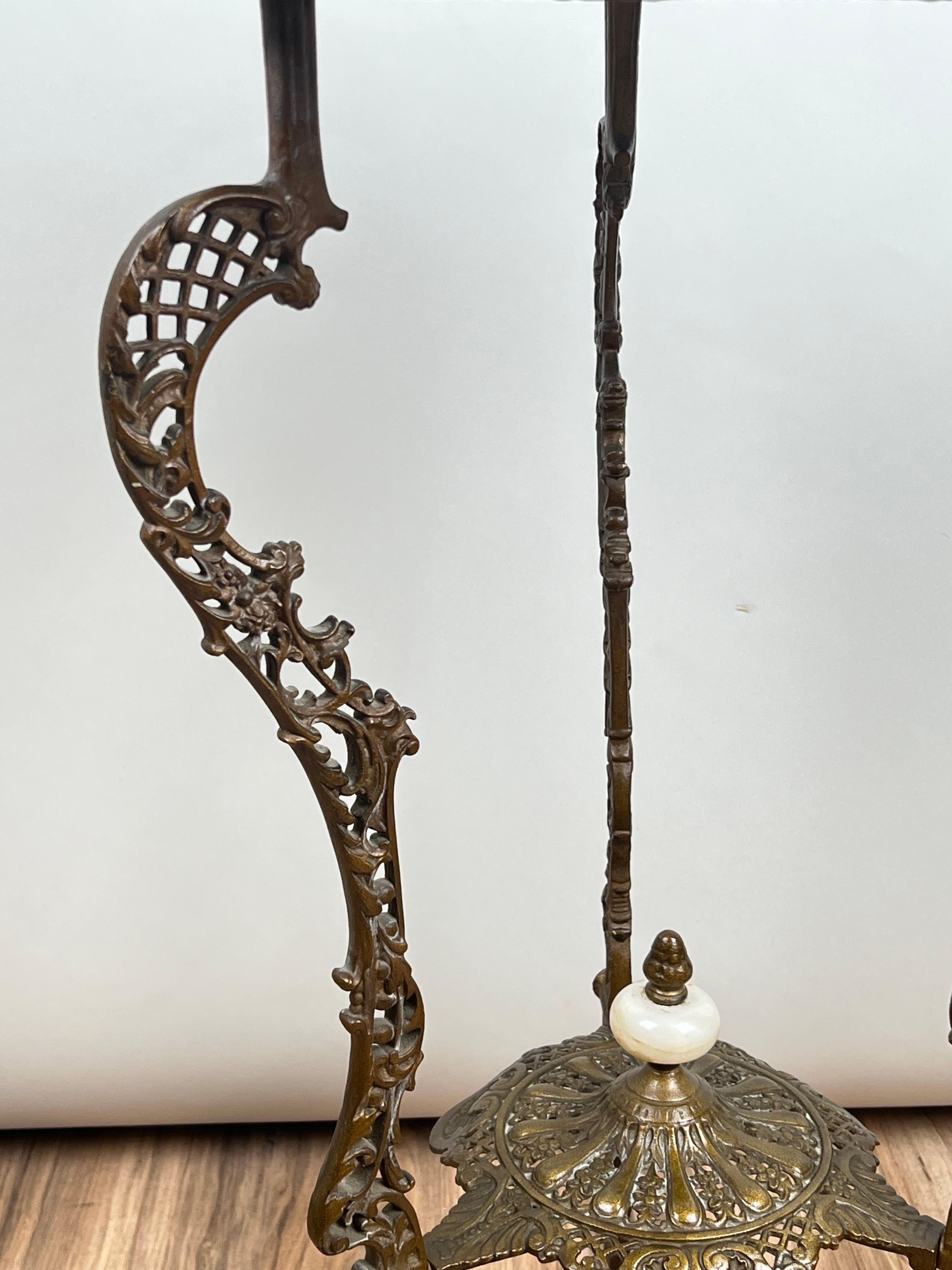 Ancien support victorien en bronze et onyx c. Fin du 19e siècle en vente 1