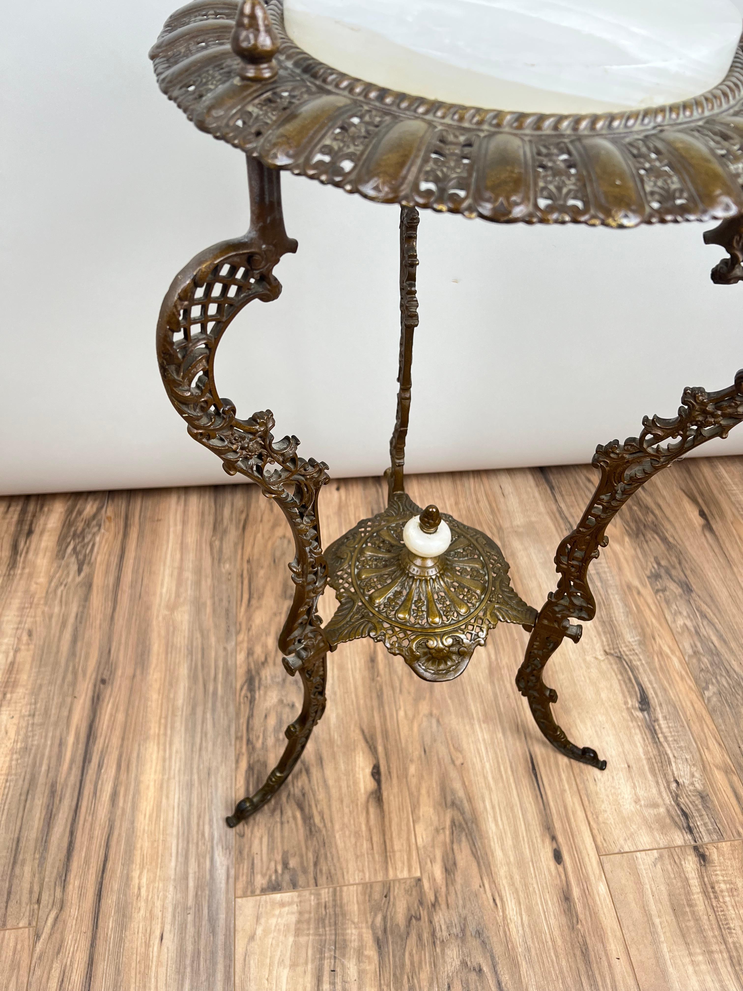 Ancien support victorien en bronze et onyx c. Fin du 19e siècle en vente 2