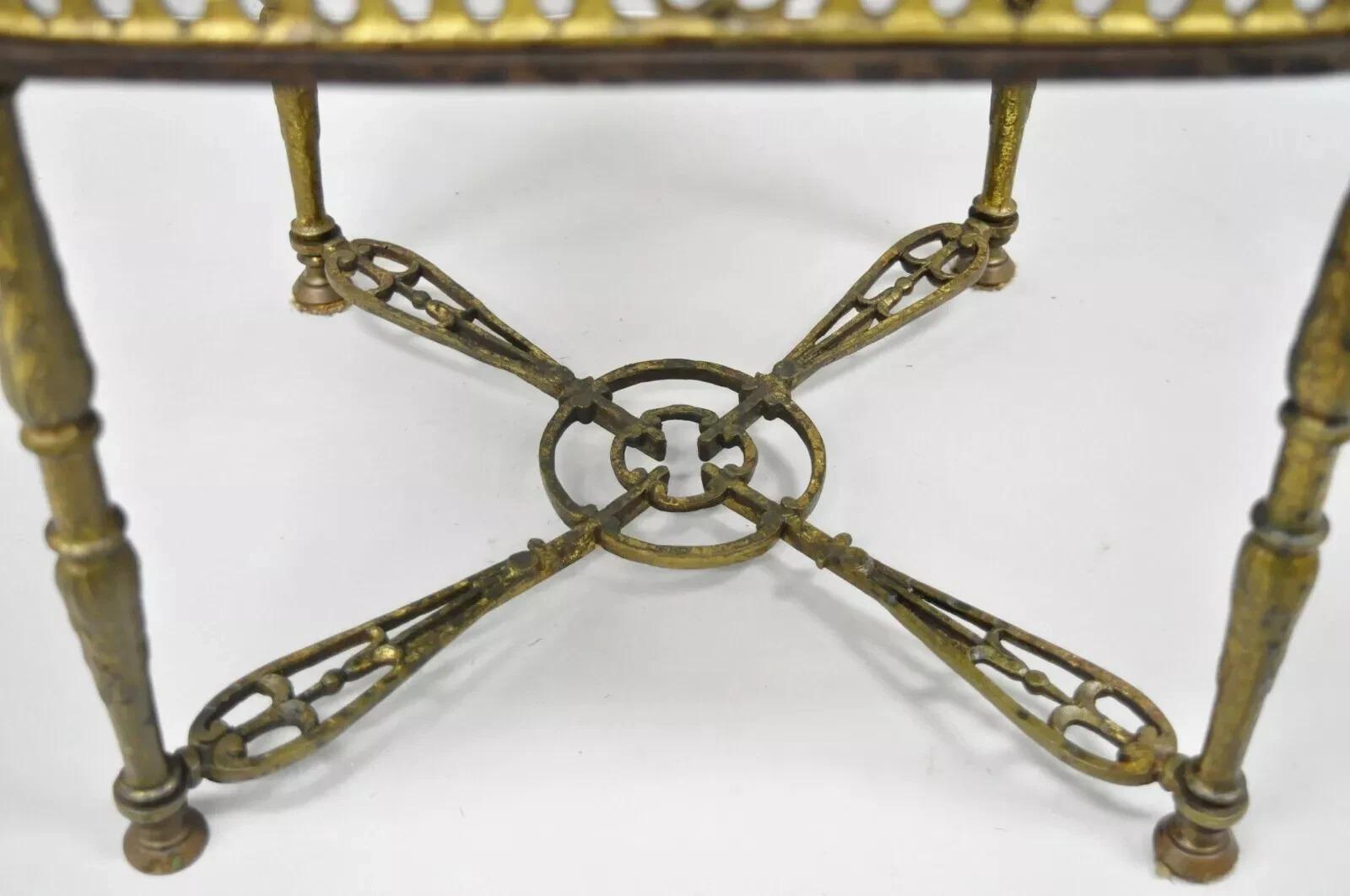 Ottone Antiche sedie da salotto vittoriane in bronzo e ottone in stile Oscar Bach - Coppia in vendita