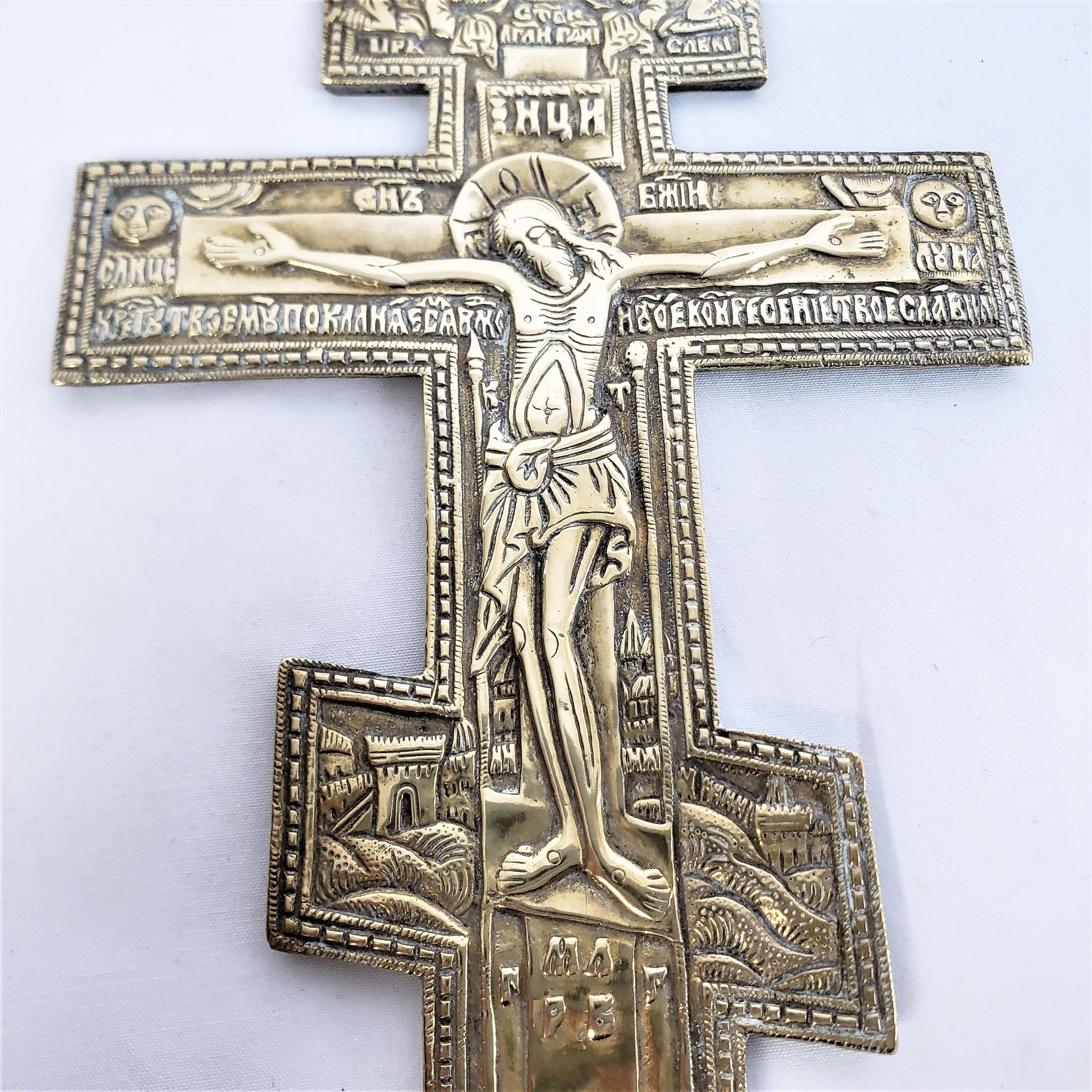 Antikes viktorianisches,orthodoxes, christliches Kreuz oder Kruzifix aus Bronzeguss (Gegossen) im Angebot