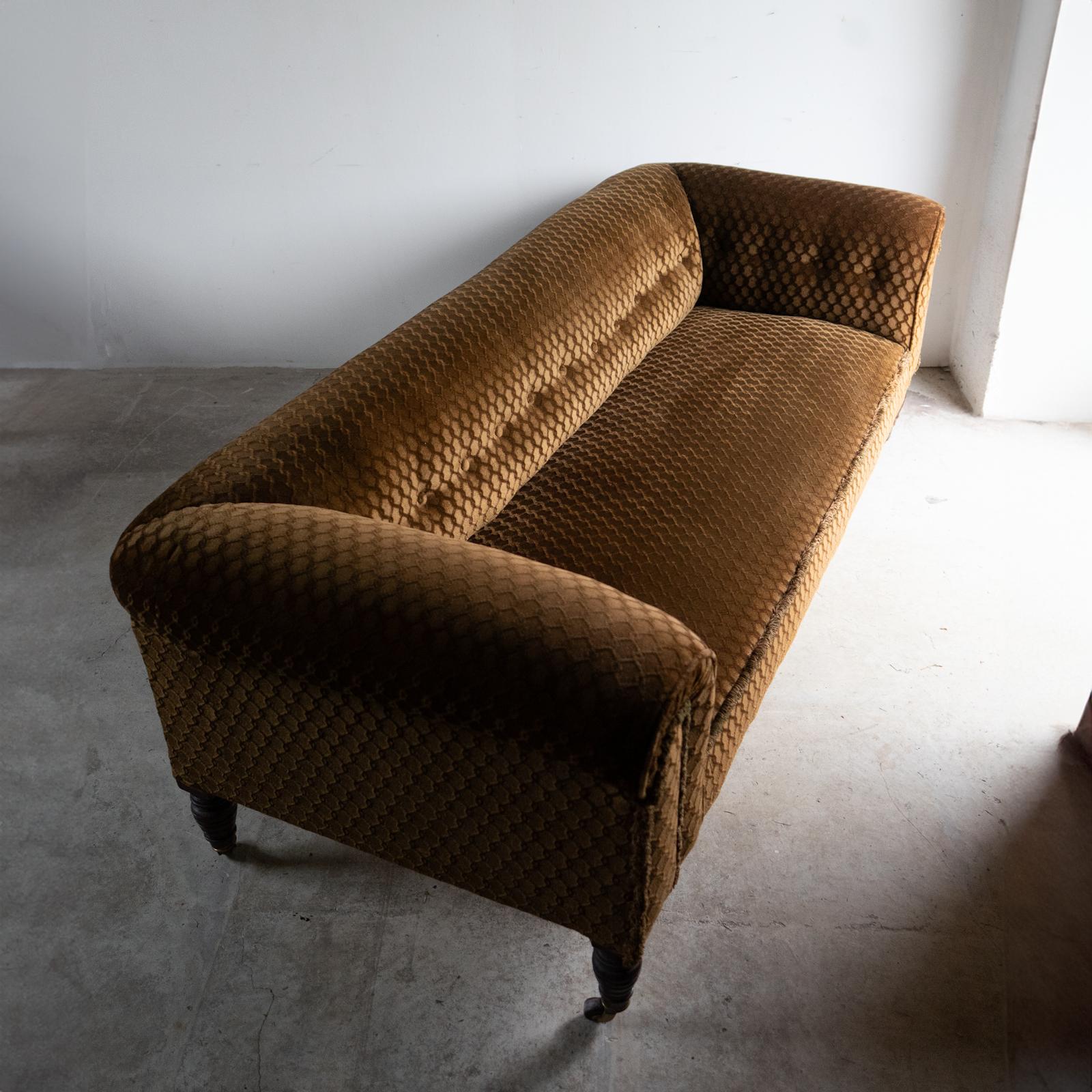 Antique Victorian Brown/Gold Velvet Button Backed Three Seater Chesterfield Sofa For Sale 3