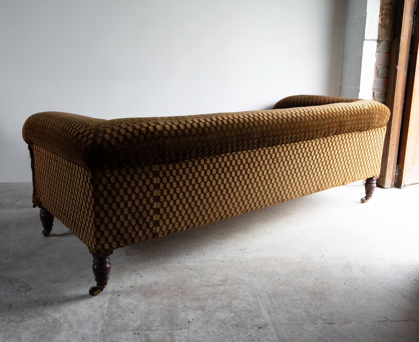 Antique Victorian Brown/Gold Velvet Button Backed Three Seater Chesterfield Sofa For Sale 7