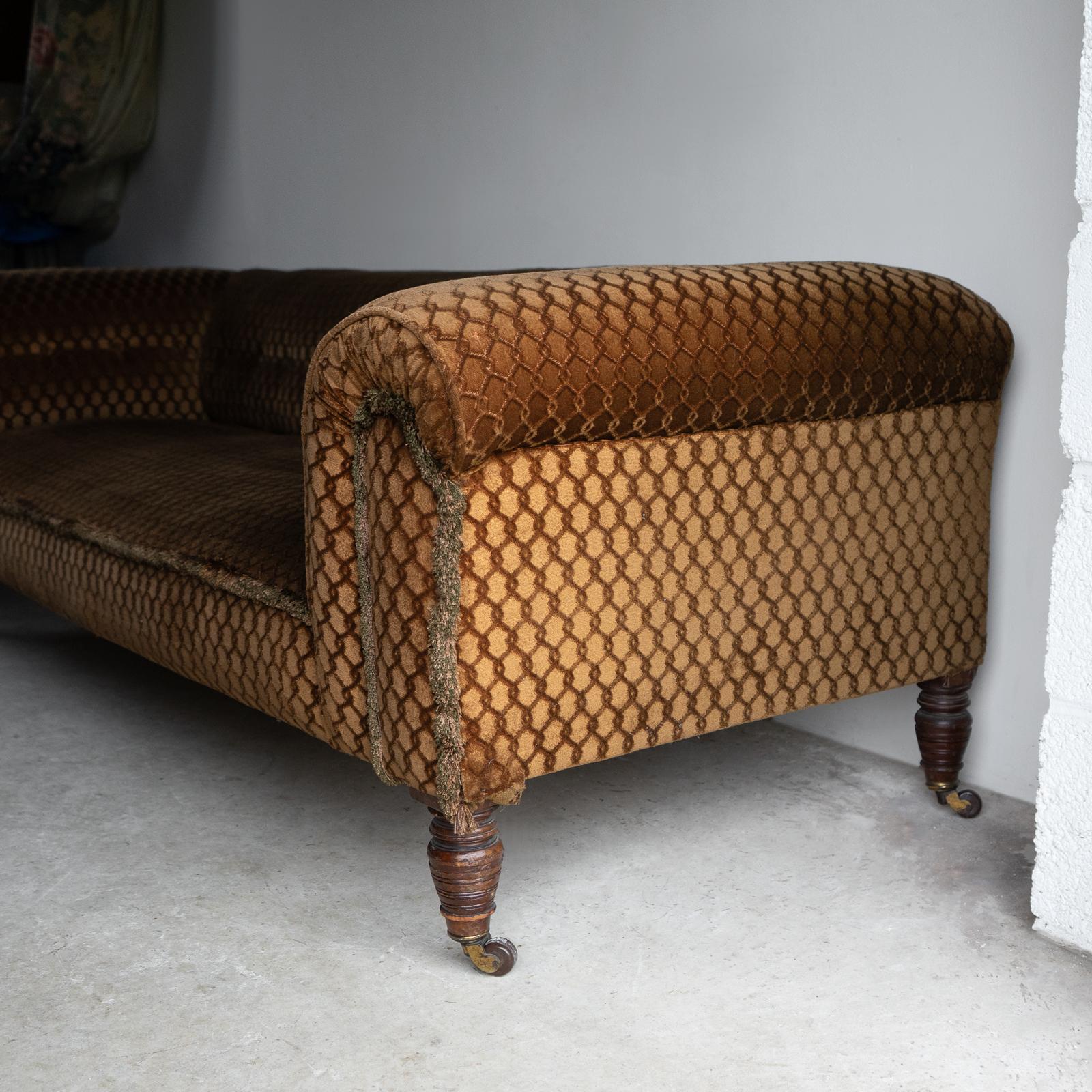 Antique Victorian Brown/Gold Velvet Button Backed Three Seater Chesterfield Sofa For Sale 1