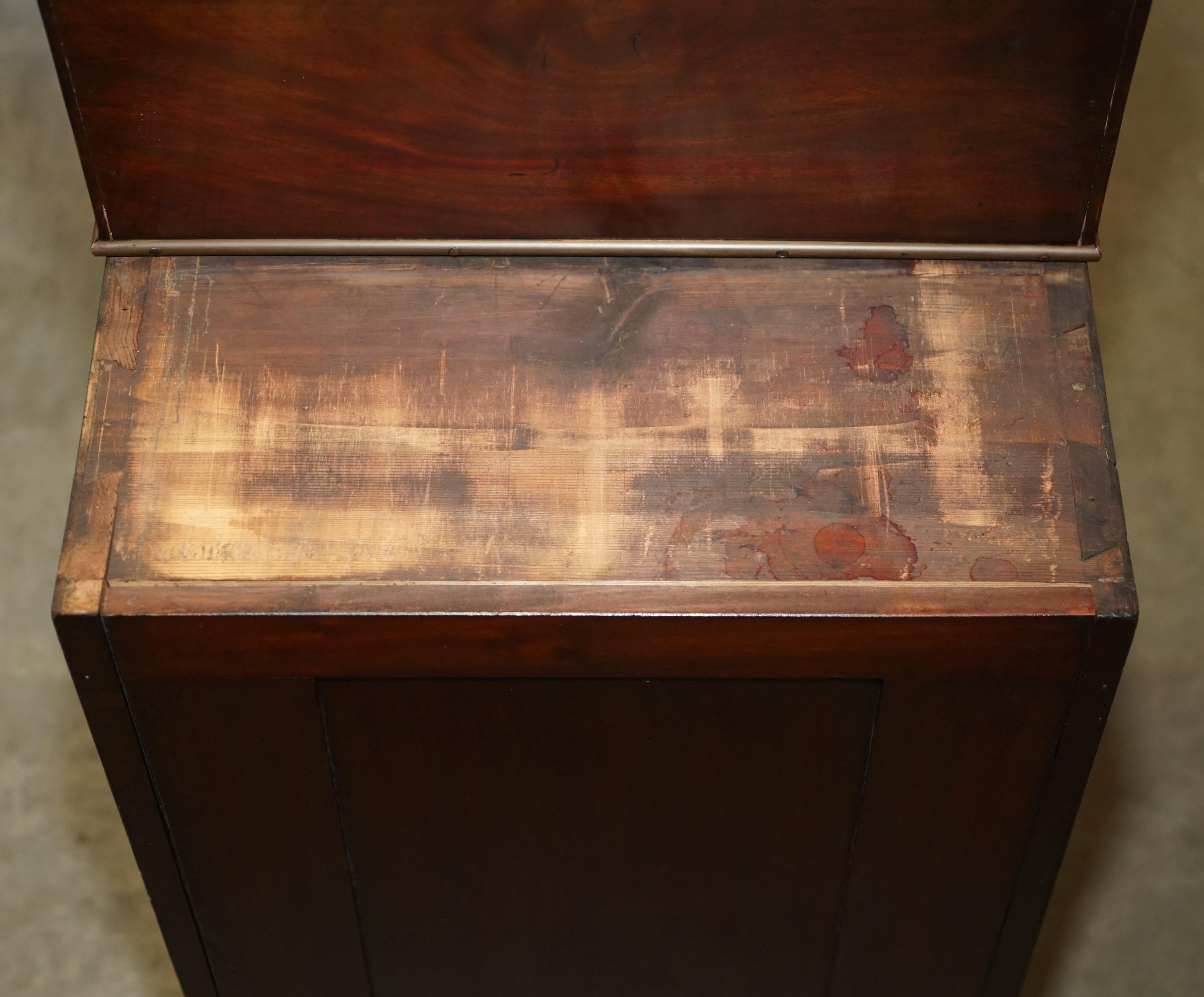 ANTIQUE ViCTORIAN BROWN LEATHER BRASS GALLERY MILITARY CAMPAIGN DAVENPORT DESK For Sale 9