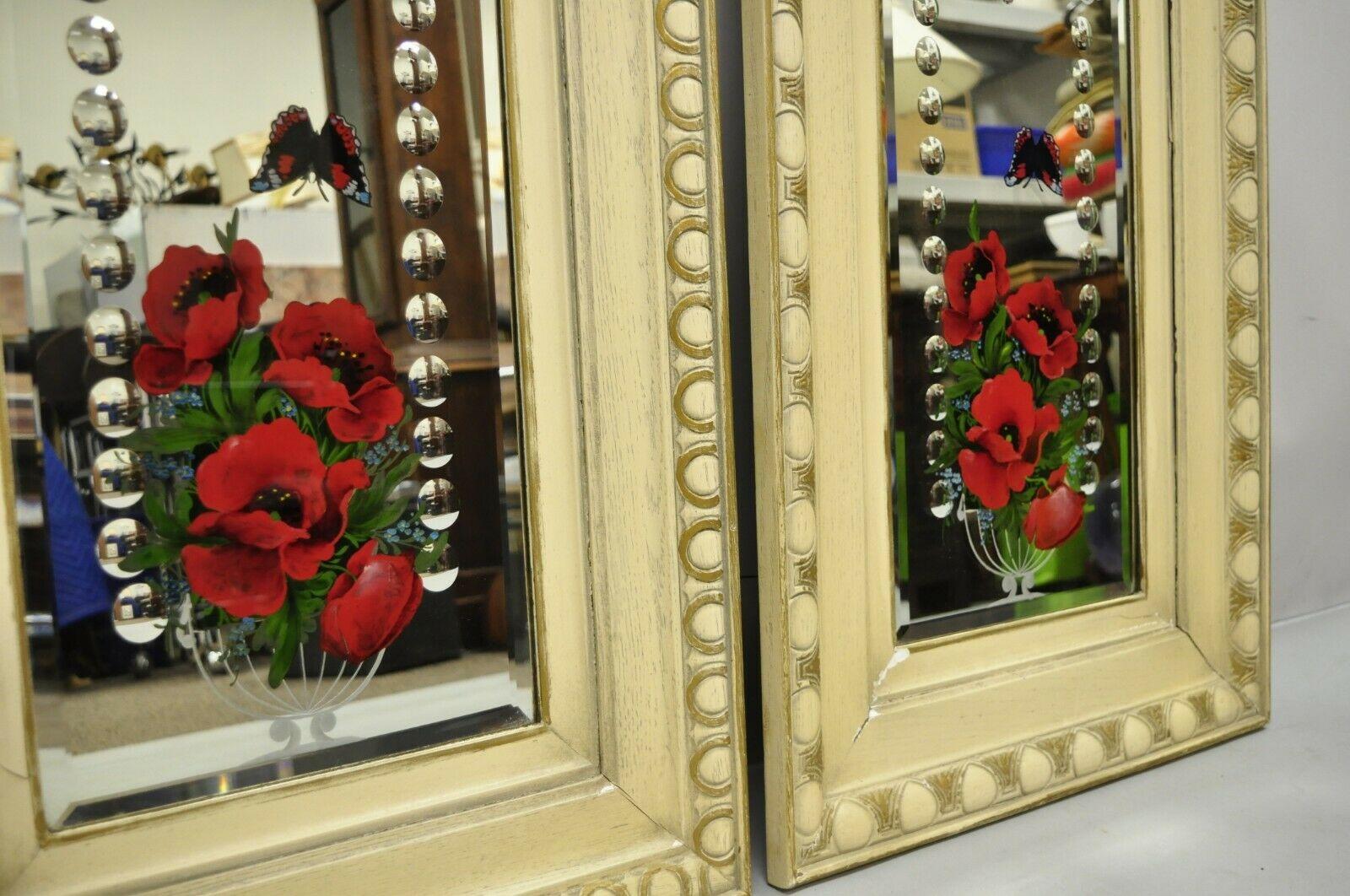 Paire de miroirs à fleurs papillons victoriens anciens en verre bullé et cadre en bois de chêne en vente 3