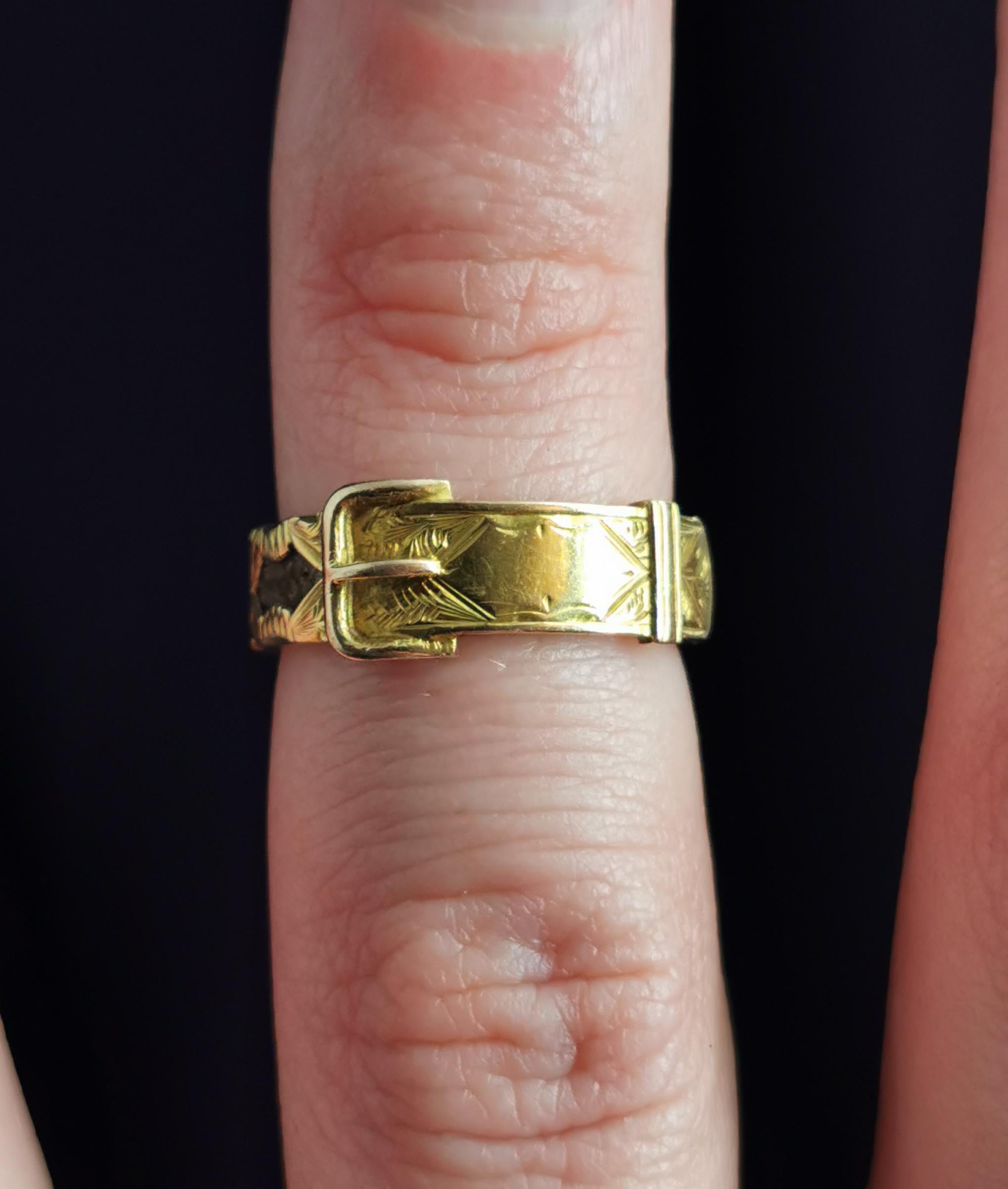 Antique Victorian Buckle Mourning Ring, 15k Yellow Gold, Hairwork 3
