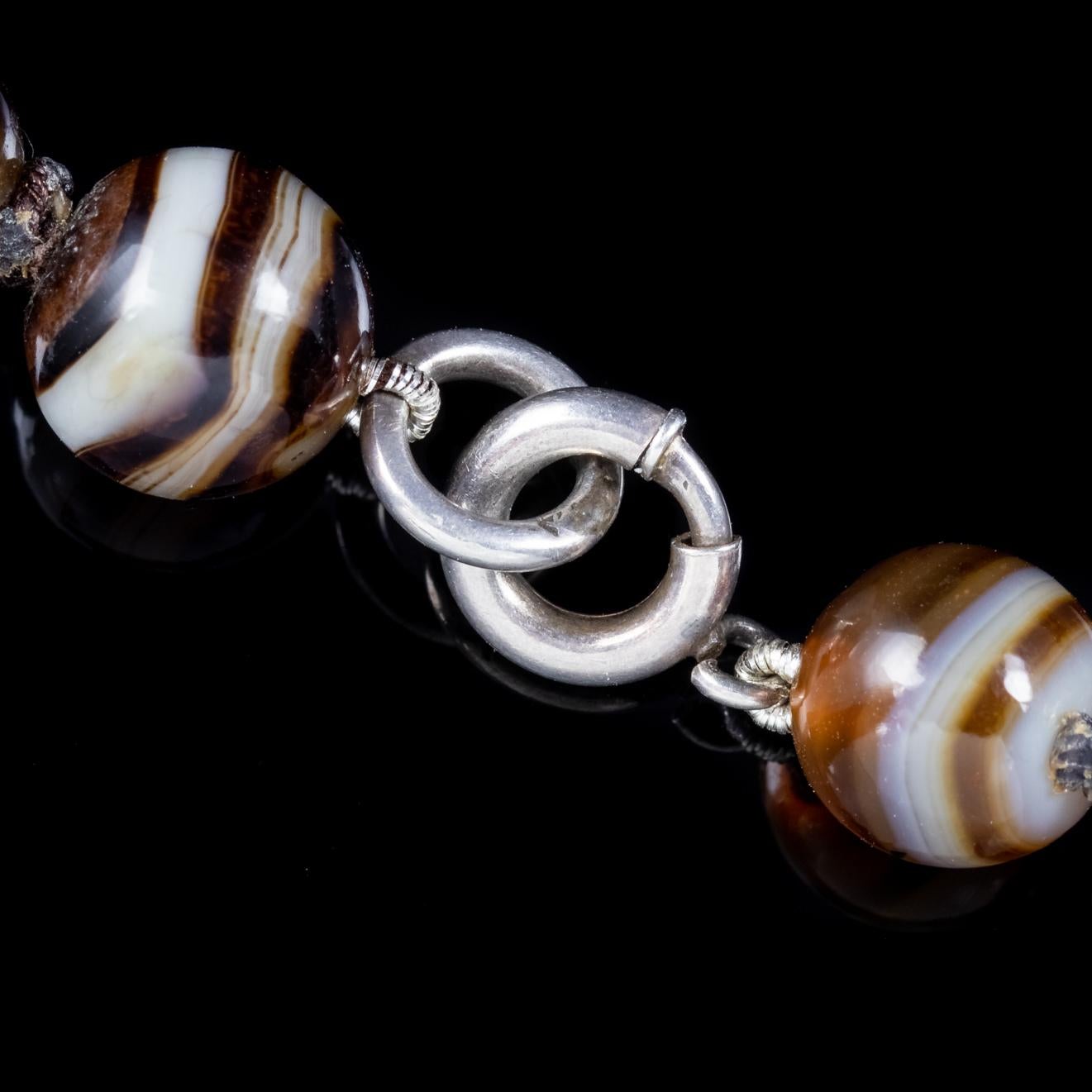 Antique Victorian Bullseye Agate Bead Necklace, circa 1900 For Sale 1