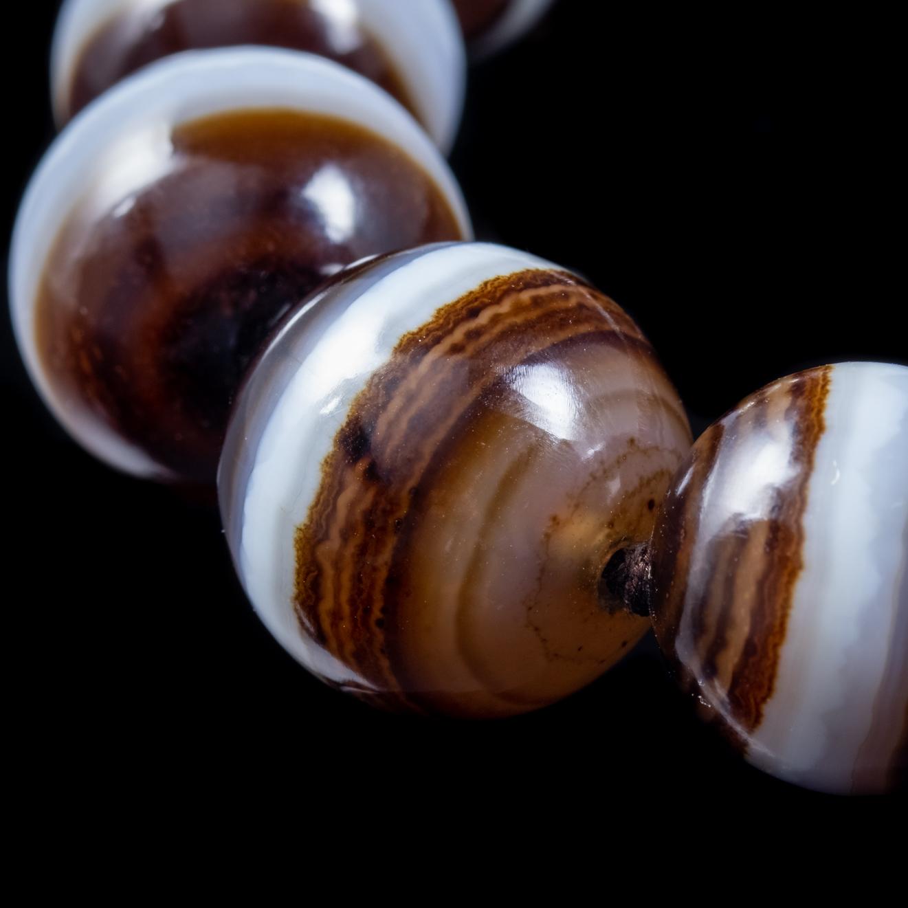 Antique Victorian Bullseye Agate Bead Necklace, circa 1900 For Sale 2