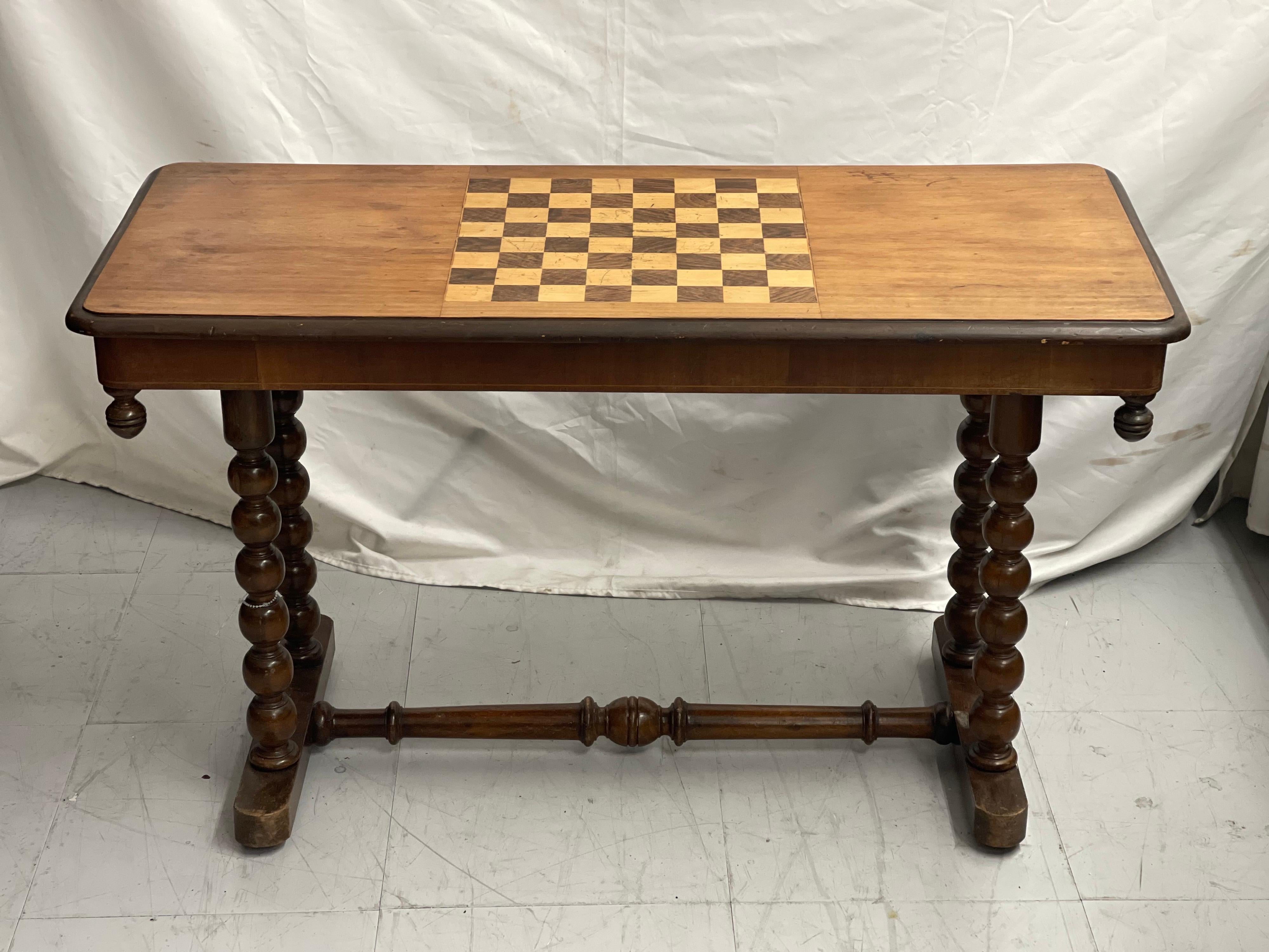 British Colonial Antique Victorian Burr Walnut Chess Games Occasional Table Bobbin Turned Base