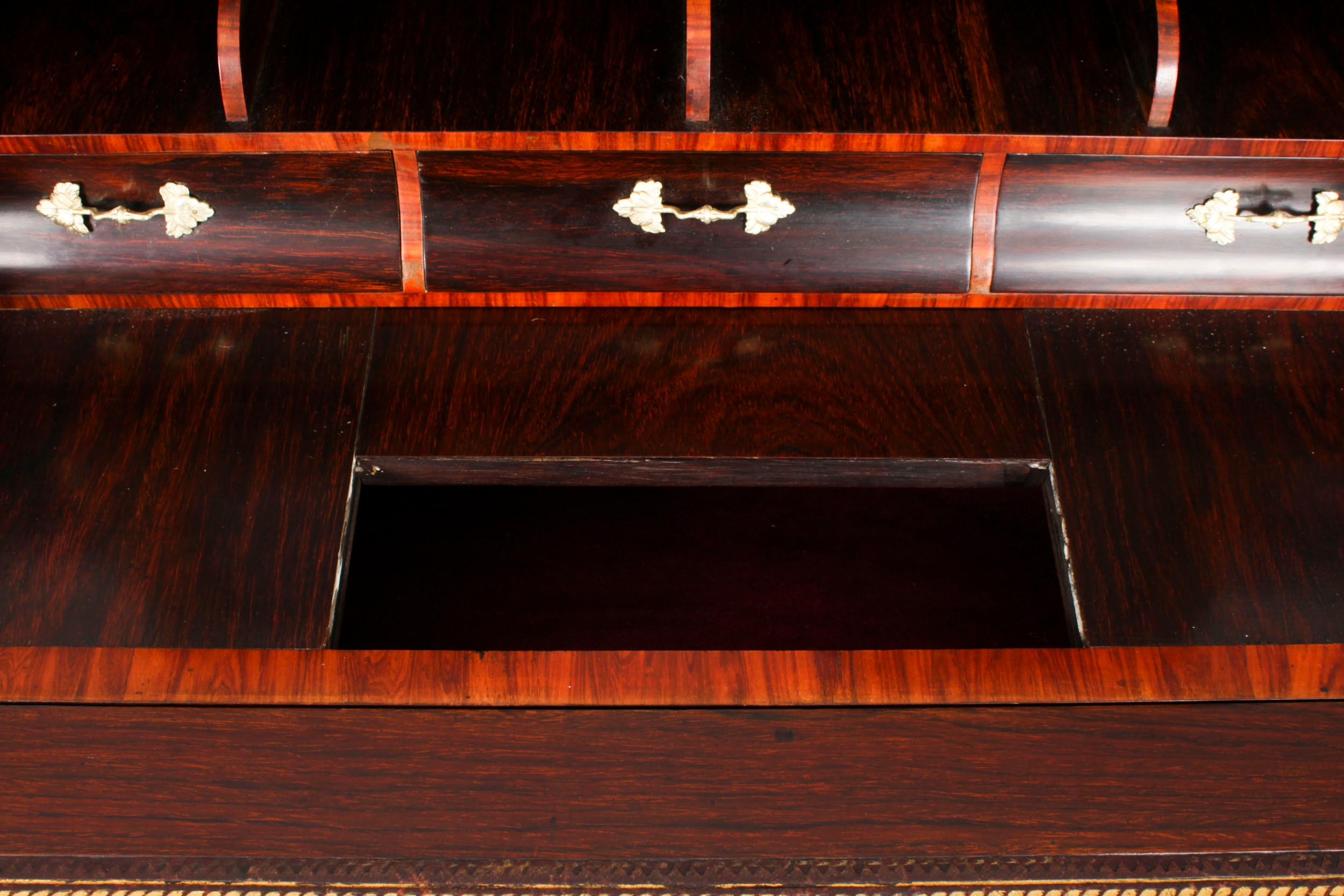 Bureau Bonheur de Jour victorien ancien et ornementation en bronze doré 19ème siècle en vente 9
