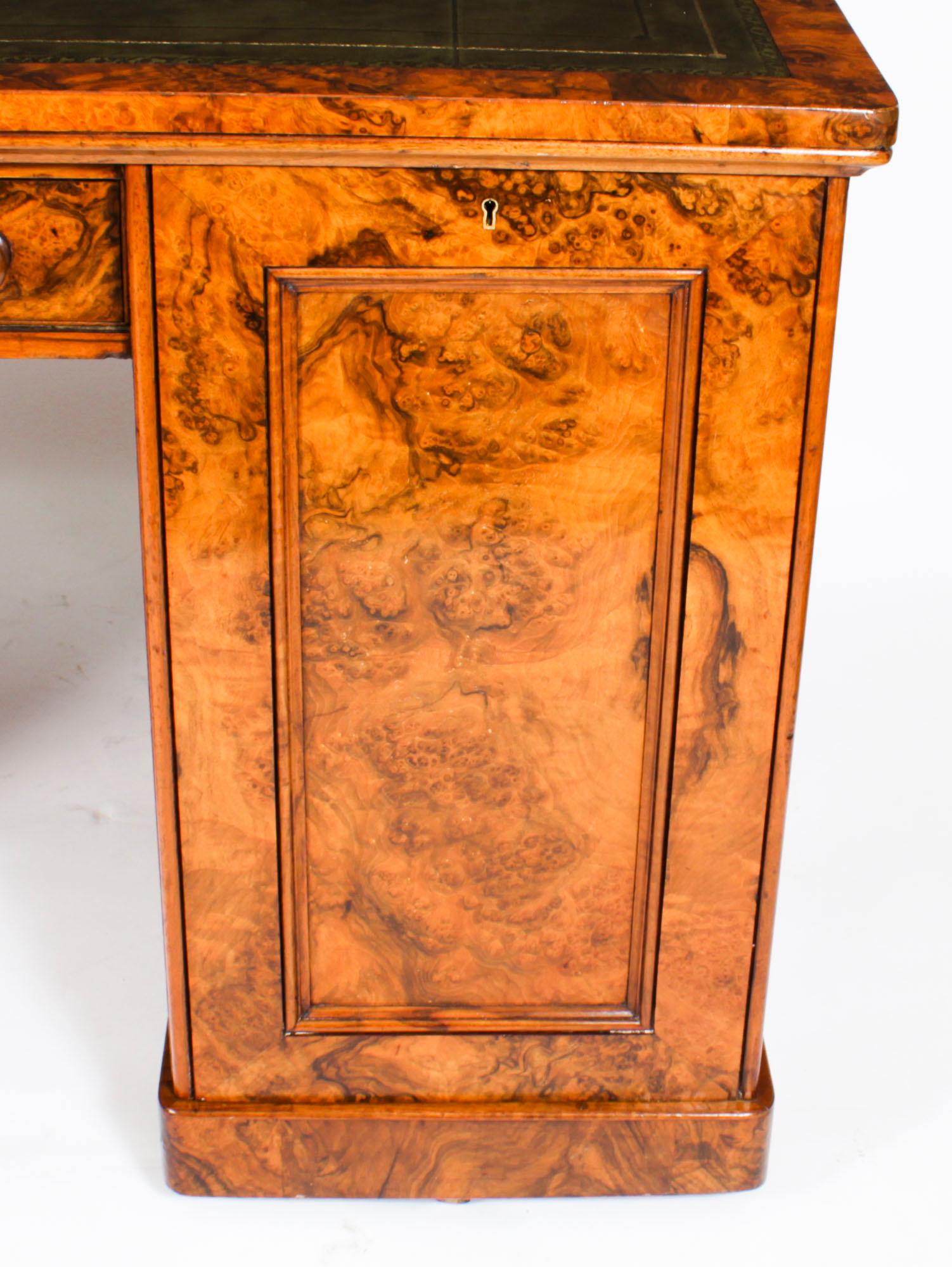 Antique Victorian Burr Walnut Partners Pedestal Desk 19th C For Sale 13