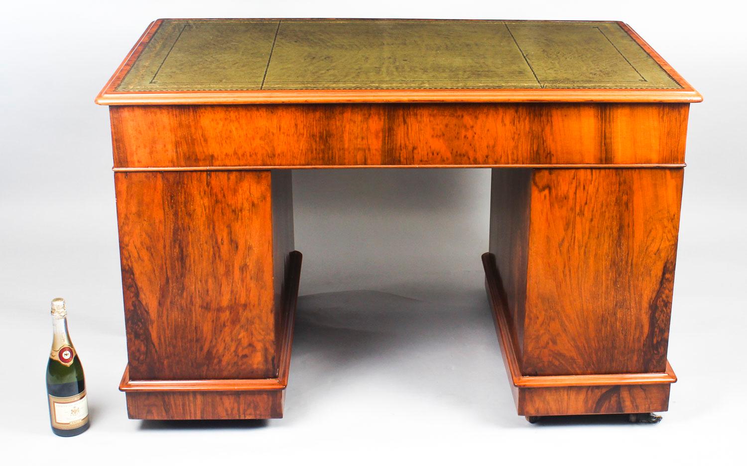Antique Victorian Burr Walnut Pedestal Desk, 19th Century 7