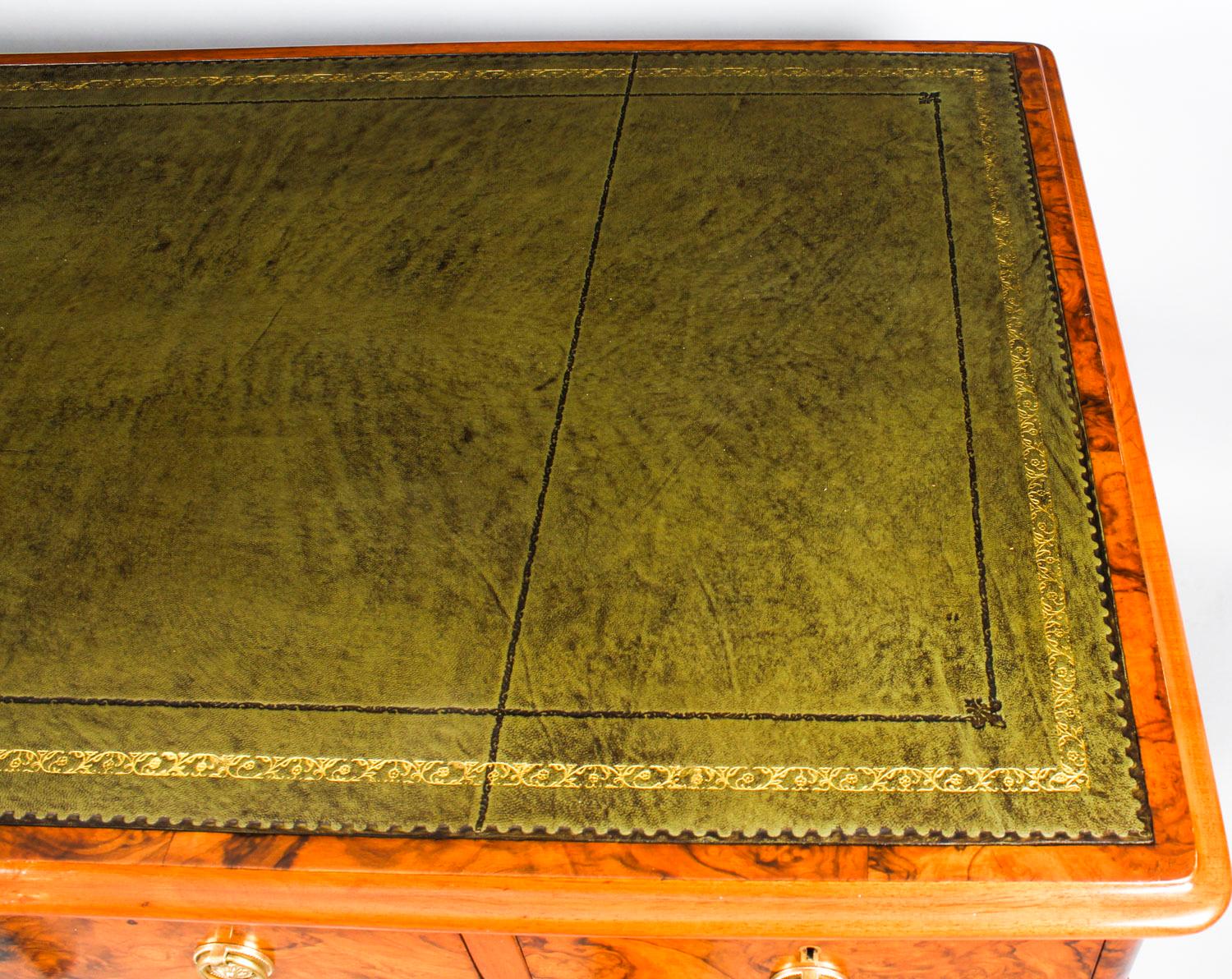Leather Antique Victorian Burr Walnut Pedestal Desk, 19th Century