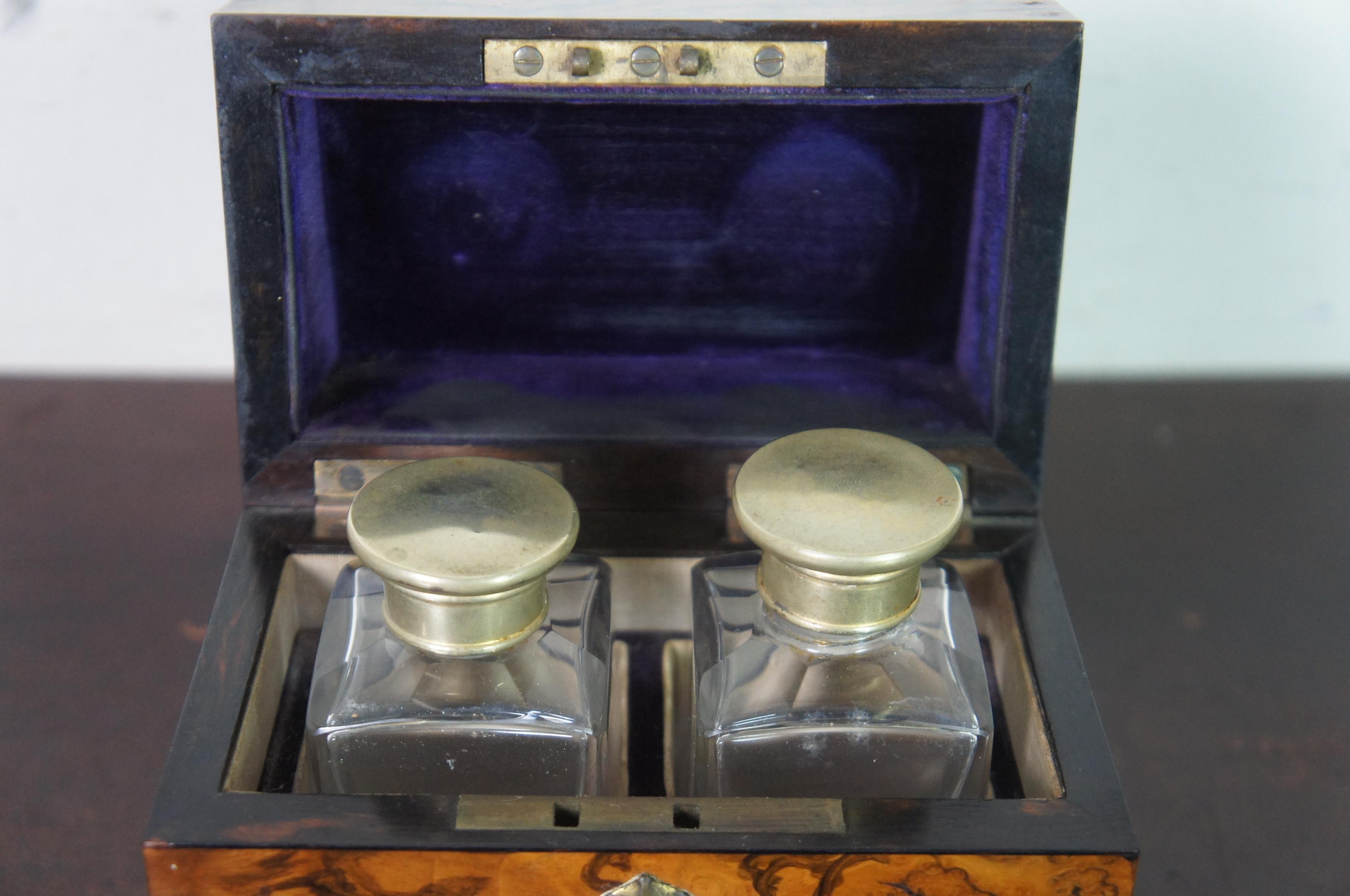 Antiquité Victorienne Ronce de Noyer Bouteille de Parfum Apothicaire Caddy Box Casket en vente 4