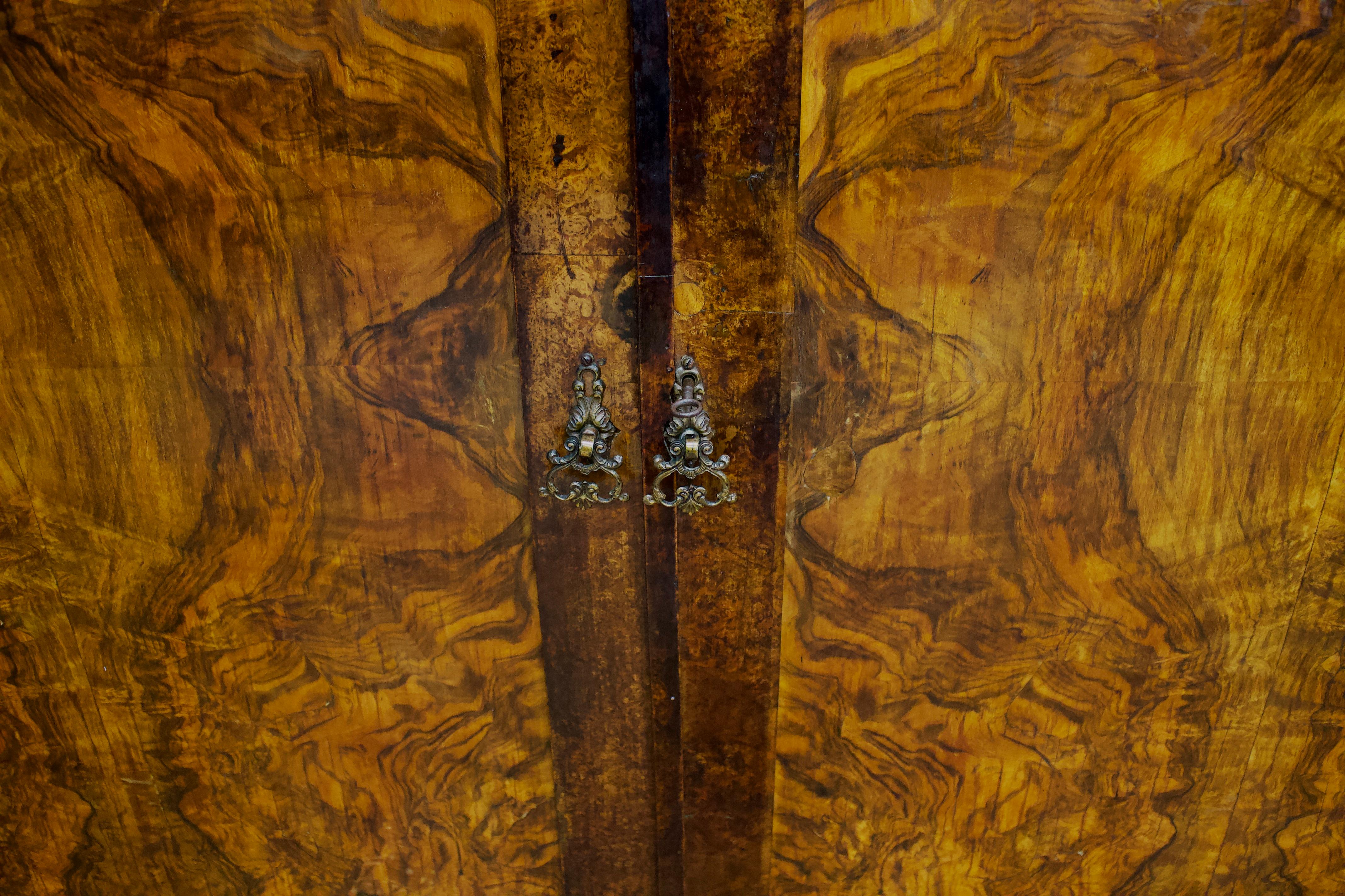 Antique Victorian Burr Walnut Wardrobe, 1860s In Good Condition In South Shields, GB