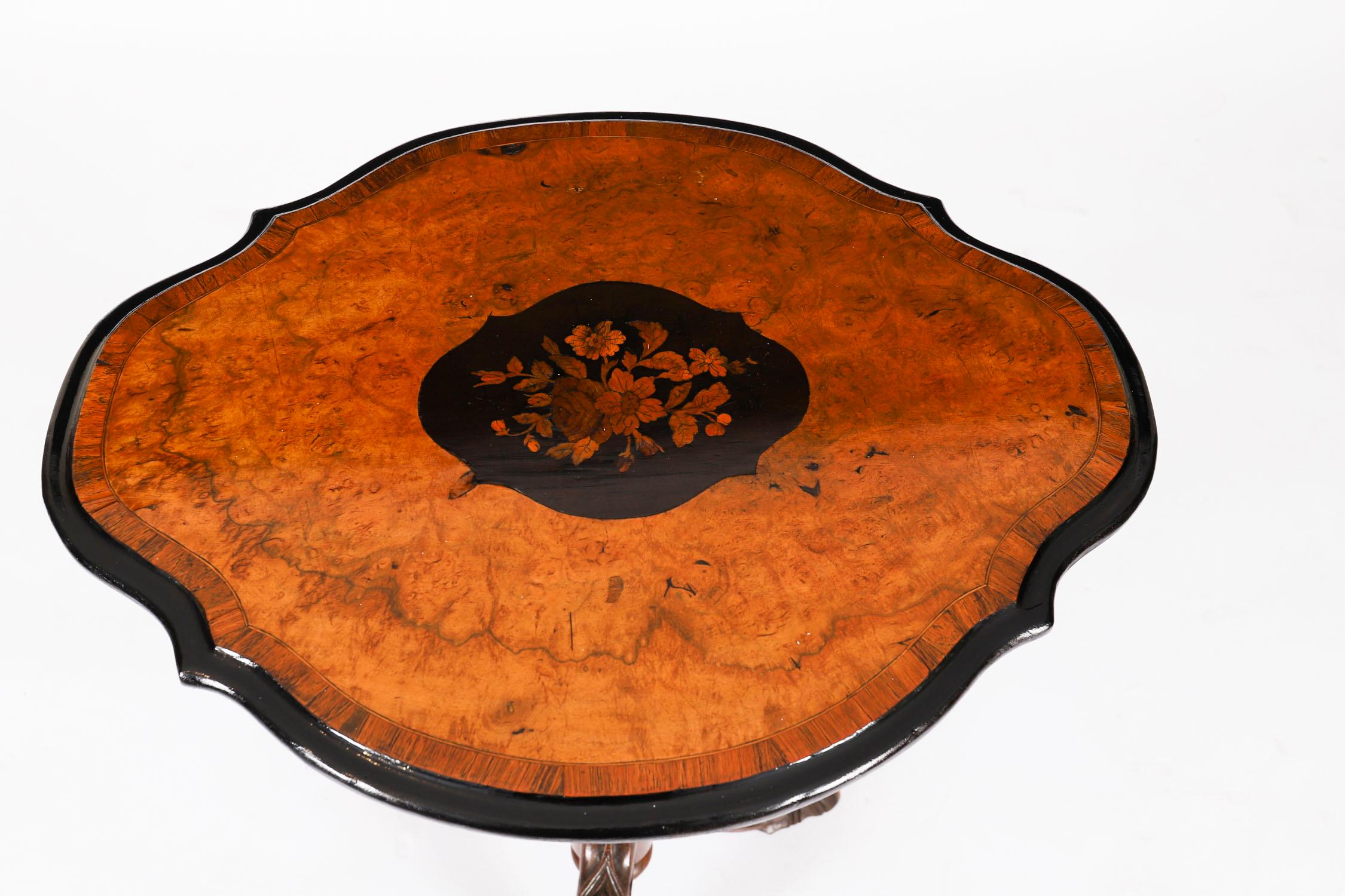 Victorien Ancienne table d'appoint victorienne en ronce de noyer pour le vin 19ème siècle en vente