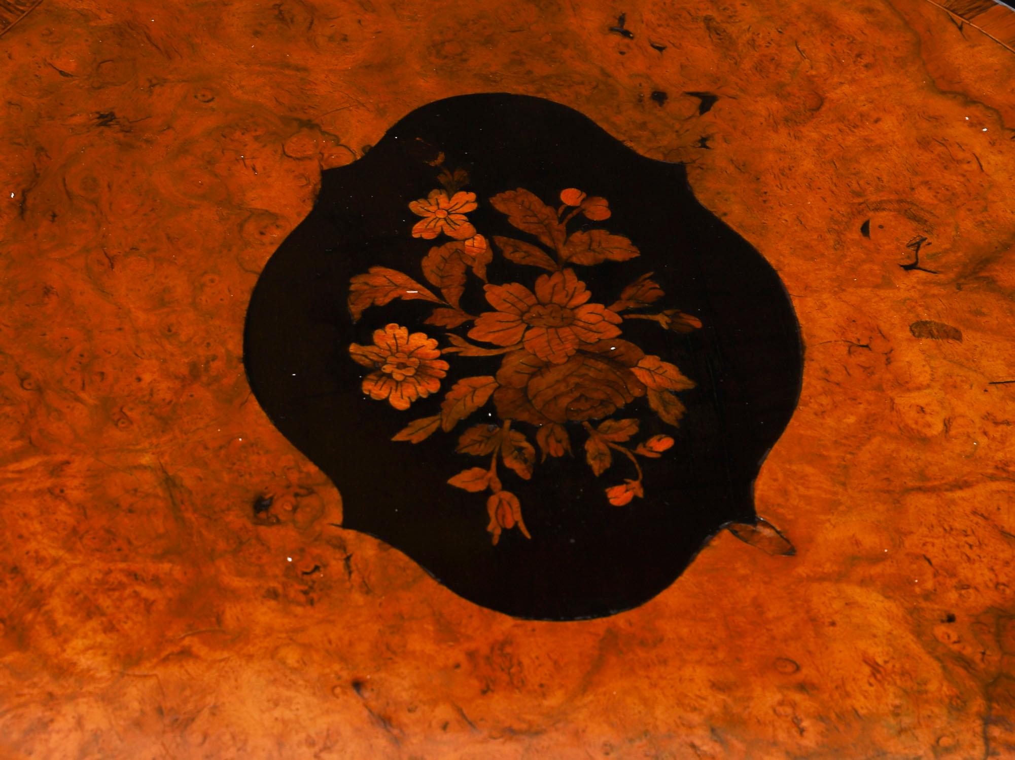 Ébénisé Ancienne table d'appoint victorienne en ronce de noyer pour le vin 19ème siècle en vente