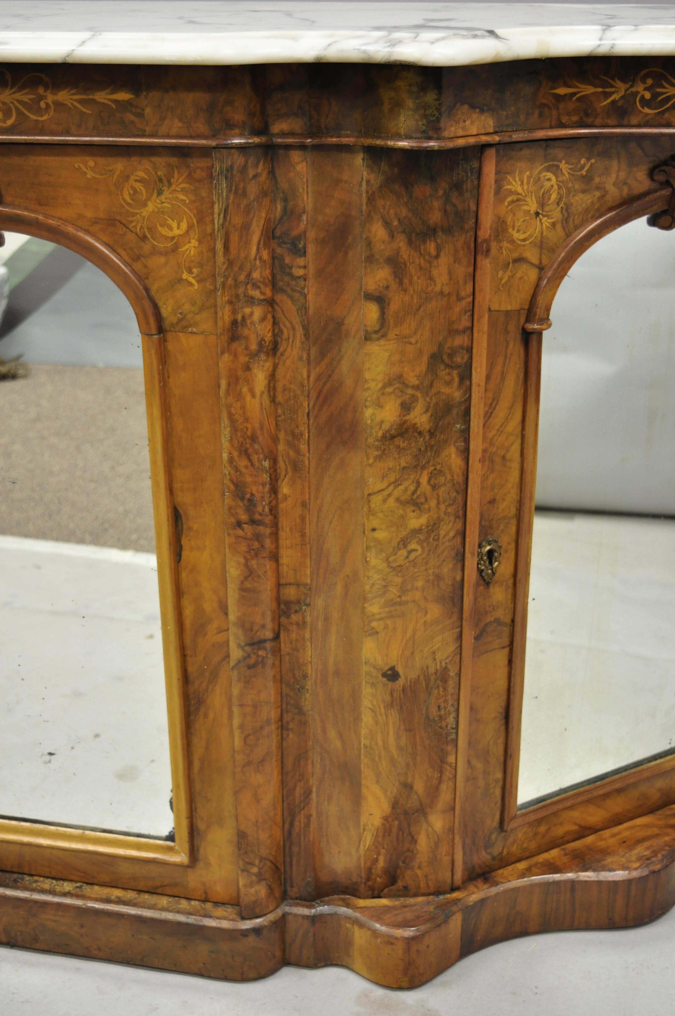Antique Victorian Burr Wood Walnut Serpentine Marble-Top Sideboard Credenza For Sale 1